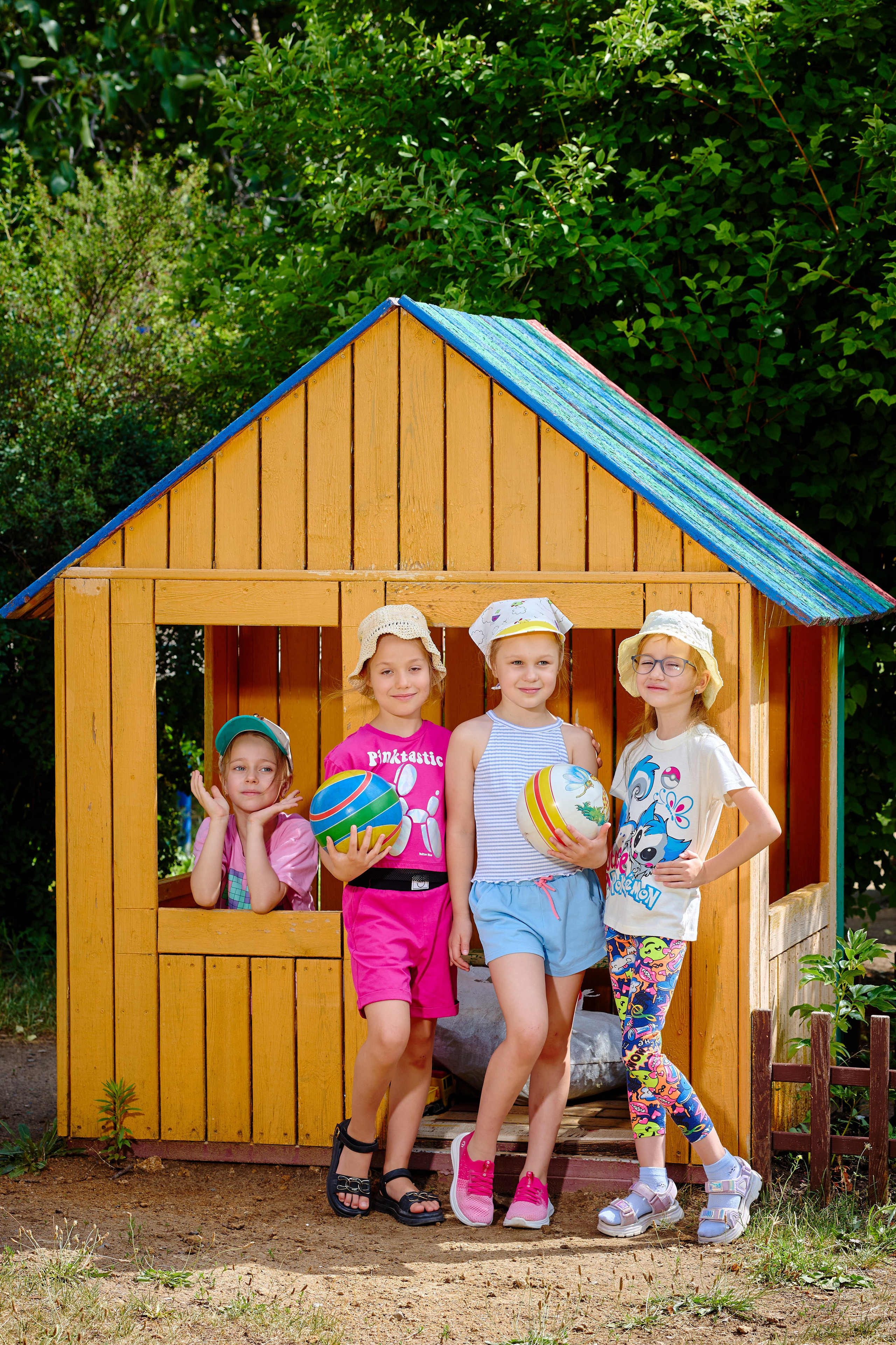 Пример летней съемки в детском саду № 92 Старшая группа Радуга. Фотограф Выпускные альбомы Таганрог Сергей Коробченко