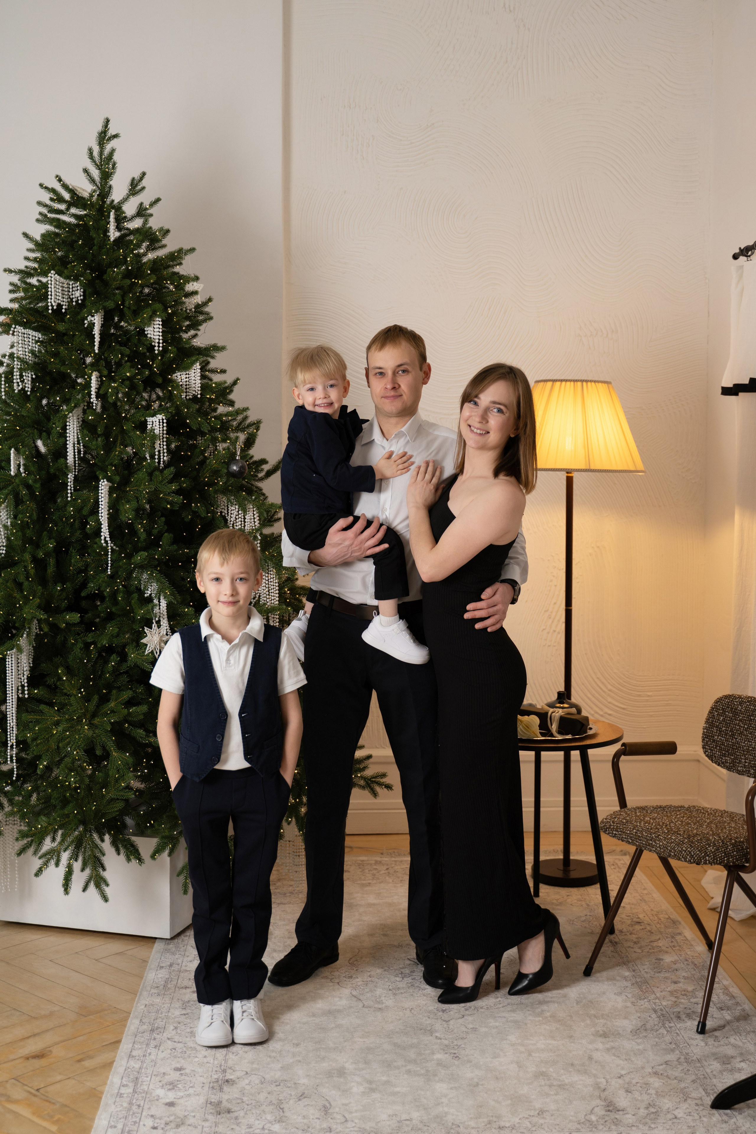 Семейная фотосессия в Екатеринбурге | Фотограф Лилия Солопова. Фотограф в Екатеринбурге | Портреты, семейные съемки, лайфстайл