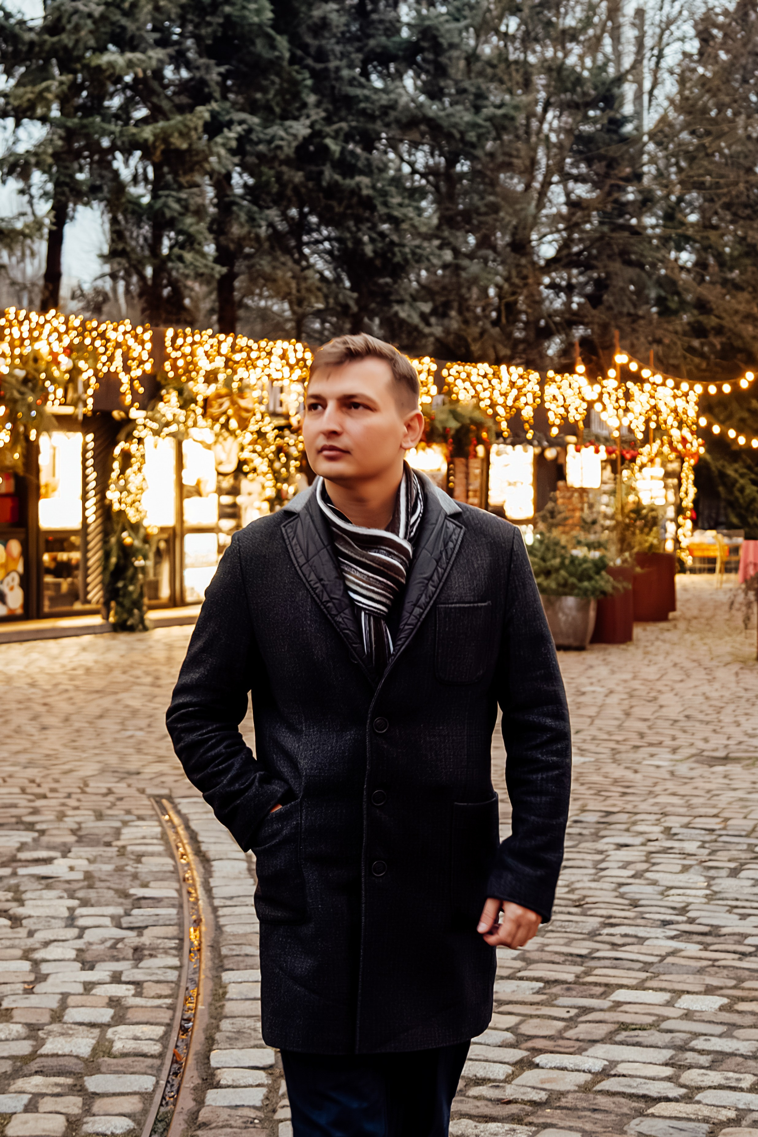 Денис. Https://malovafoto.ru