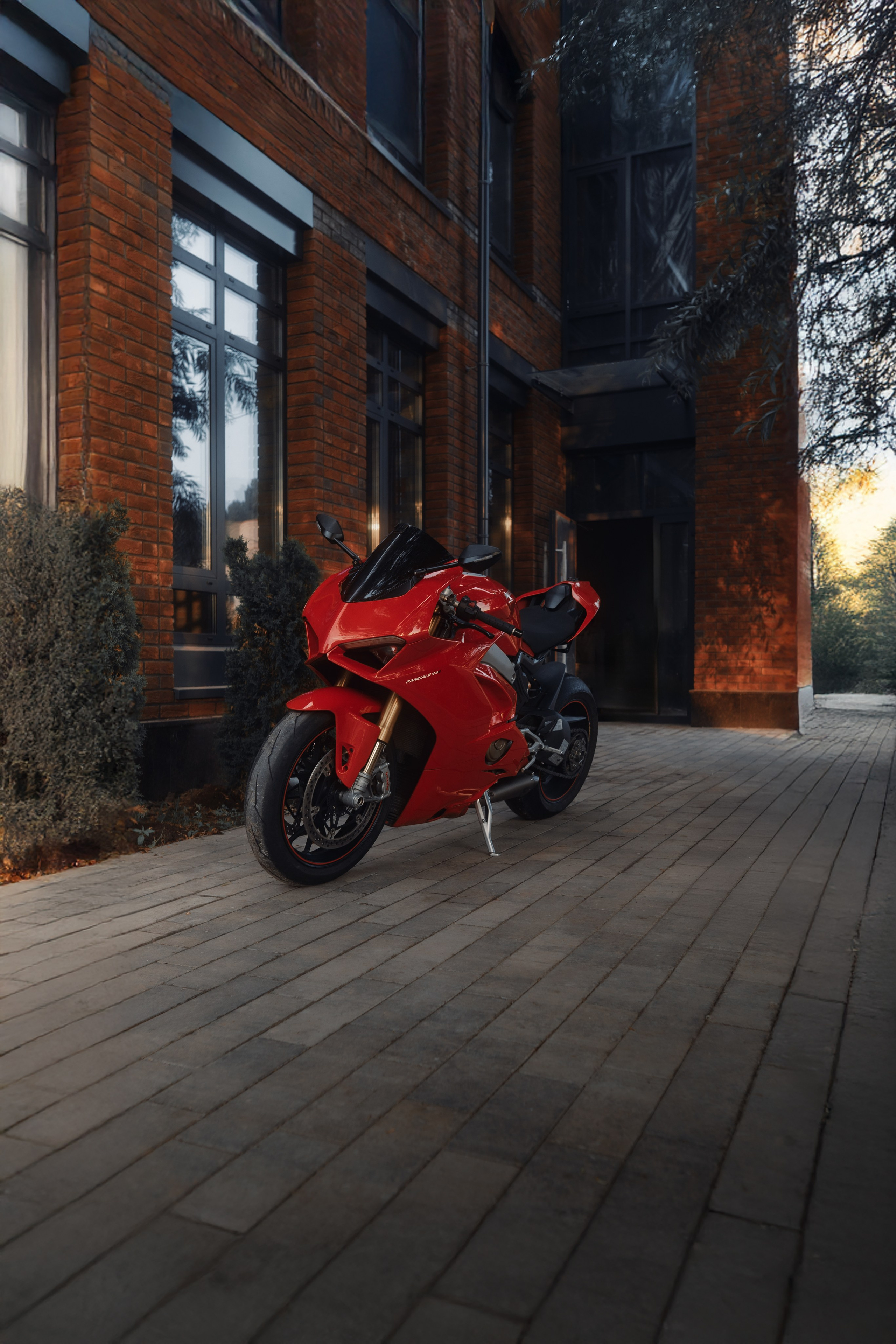 Photoshoot of Ducati Panigale V4S in Kazan — Anton Avanzato
