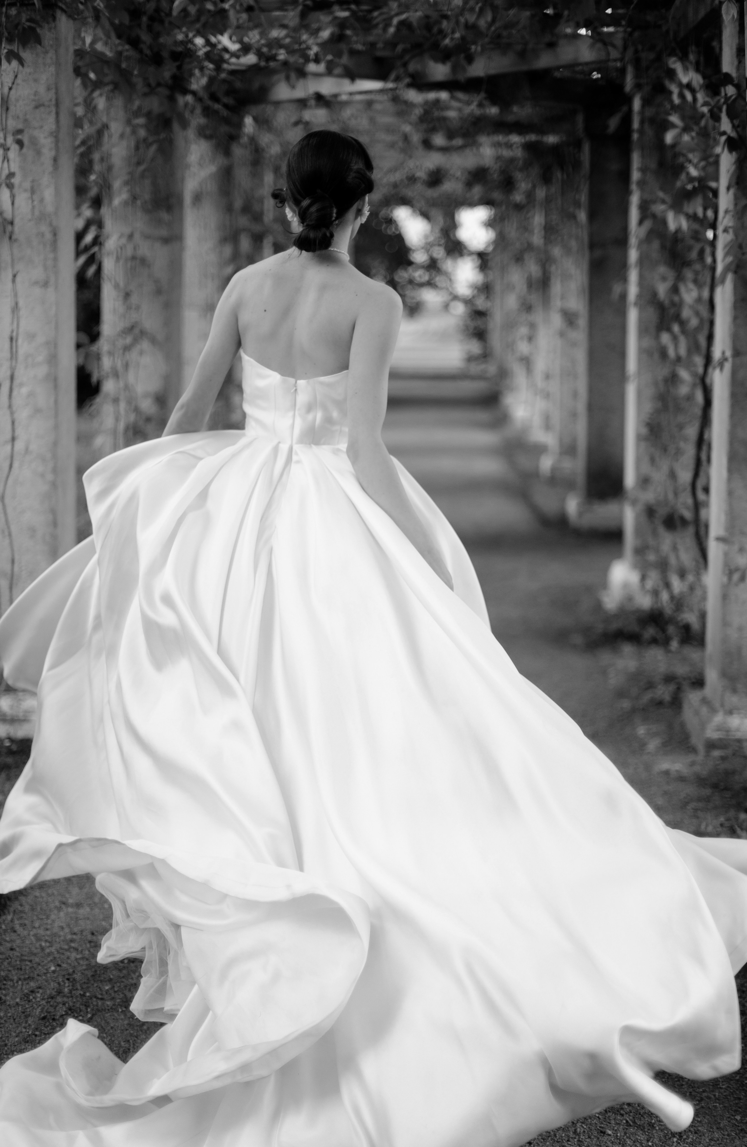 Свадебная прогулка в Ораниенбауме. Свадебный и портретный фотограф в Миассе Филиппенко Дарья