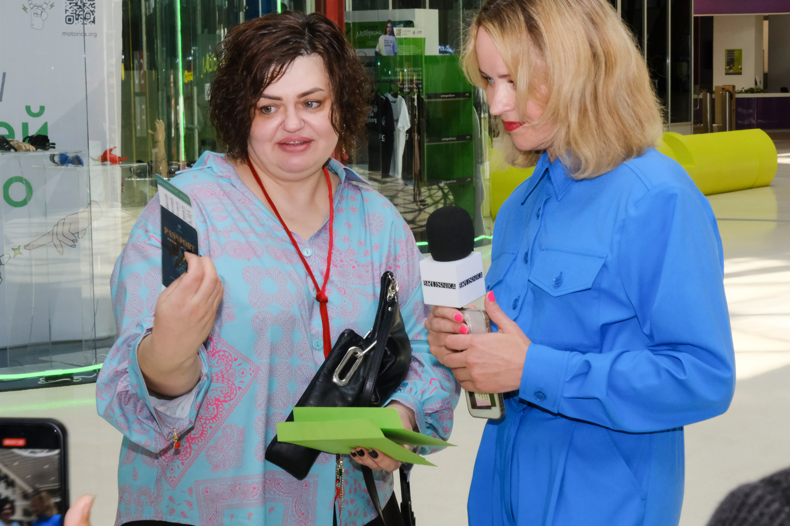 Репортаж бизнес-конференции в Сколково от сообщества BRUSNIKA. Индивидуальная фотосъёмка в Москве. Фотограф Василиса Тарасова