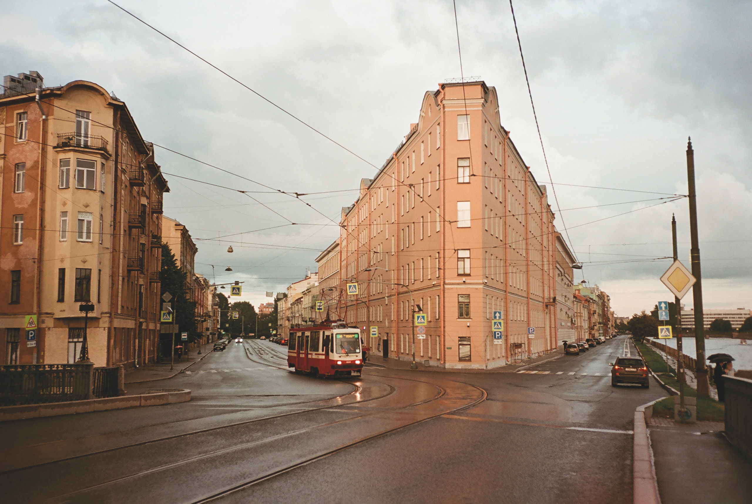 Фотографии цветные. Свадебный и семейный пленочный фотограф в Петербурге Истомина Ирина