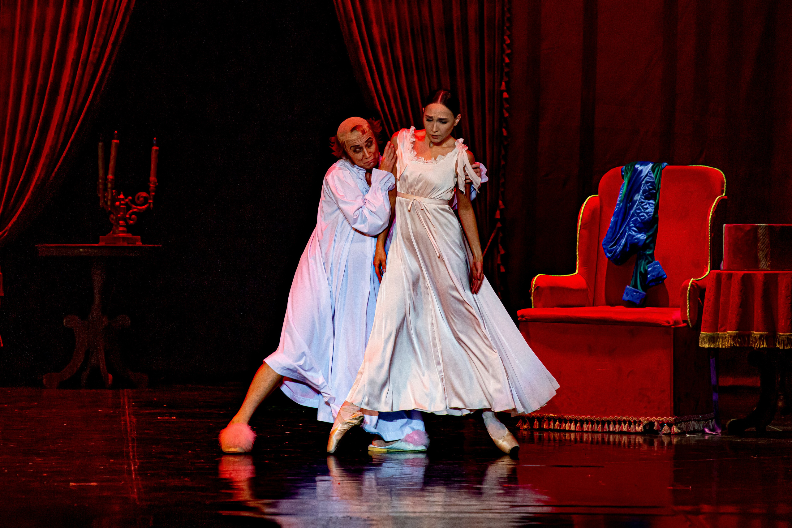 Анюта — спектакль — премьера на сцене Зимнего театра Марийского театра оперы и балета. Фотограф в Сочи Юрий Шептаев