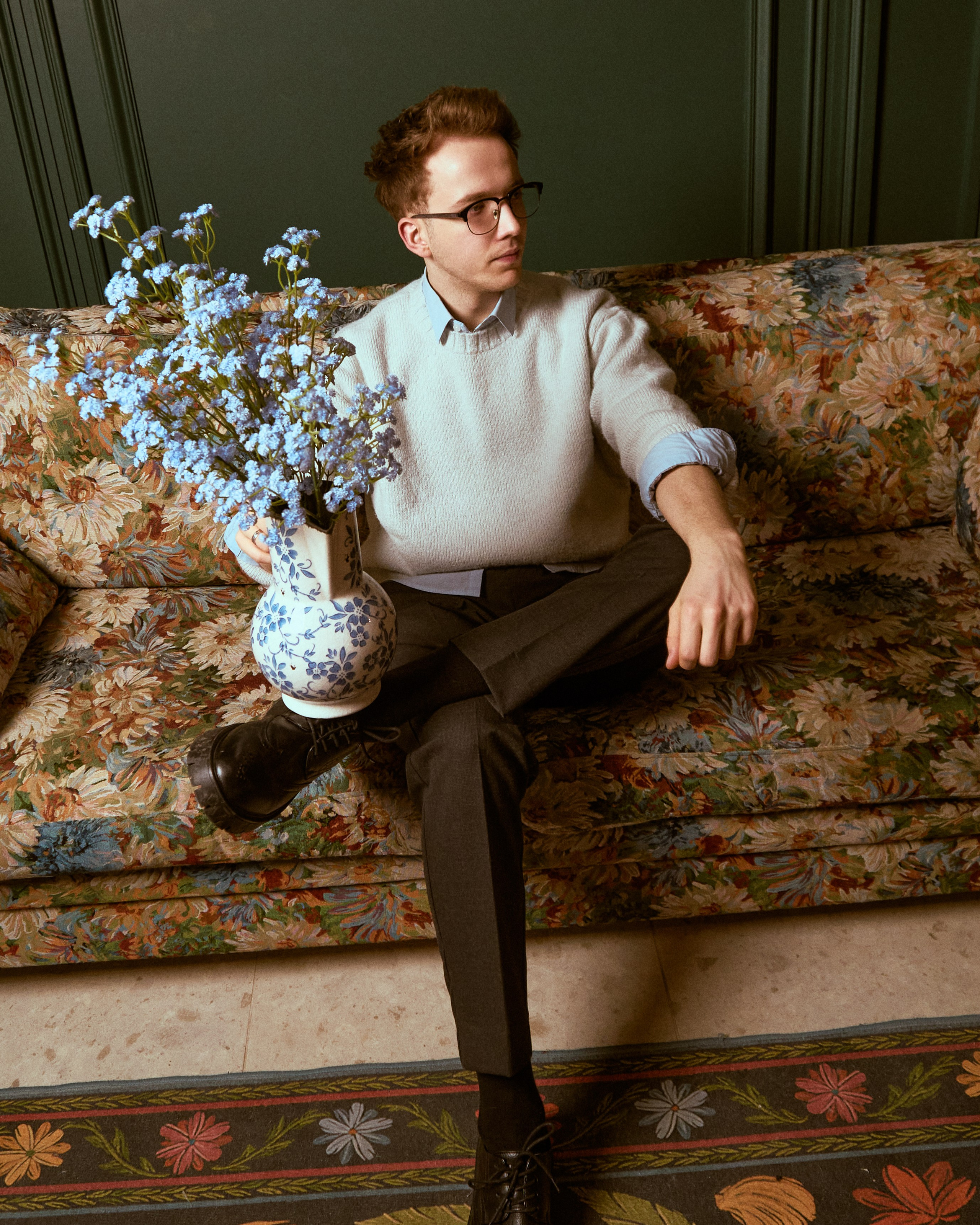 Максим. Главная