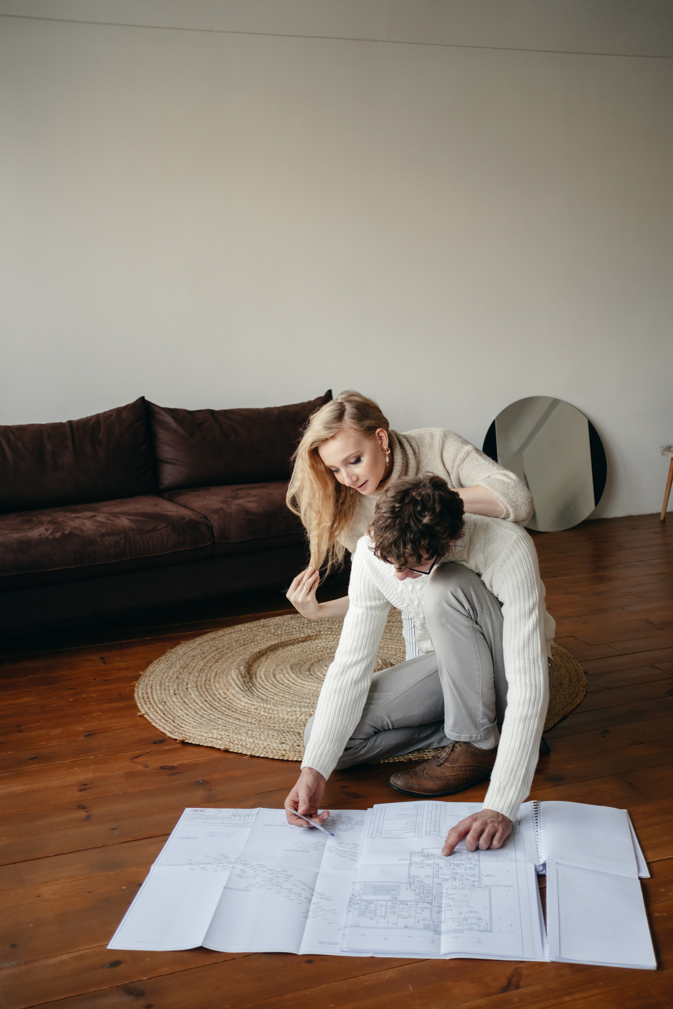 пара планирует дом