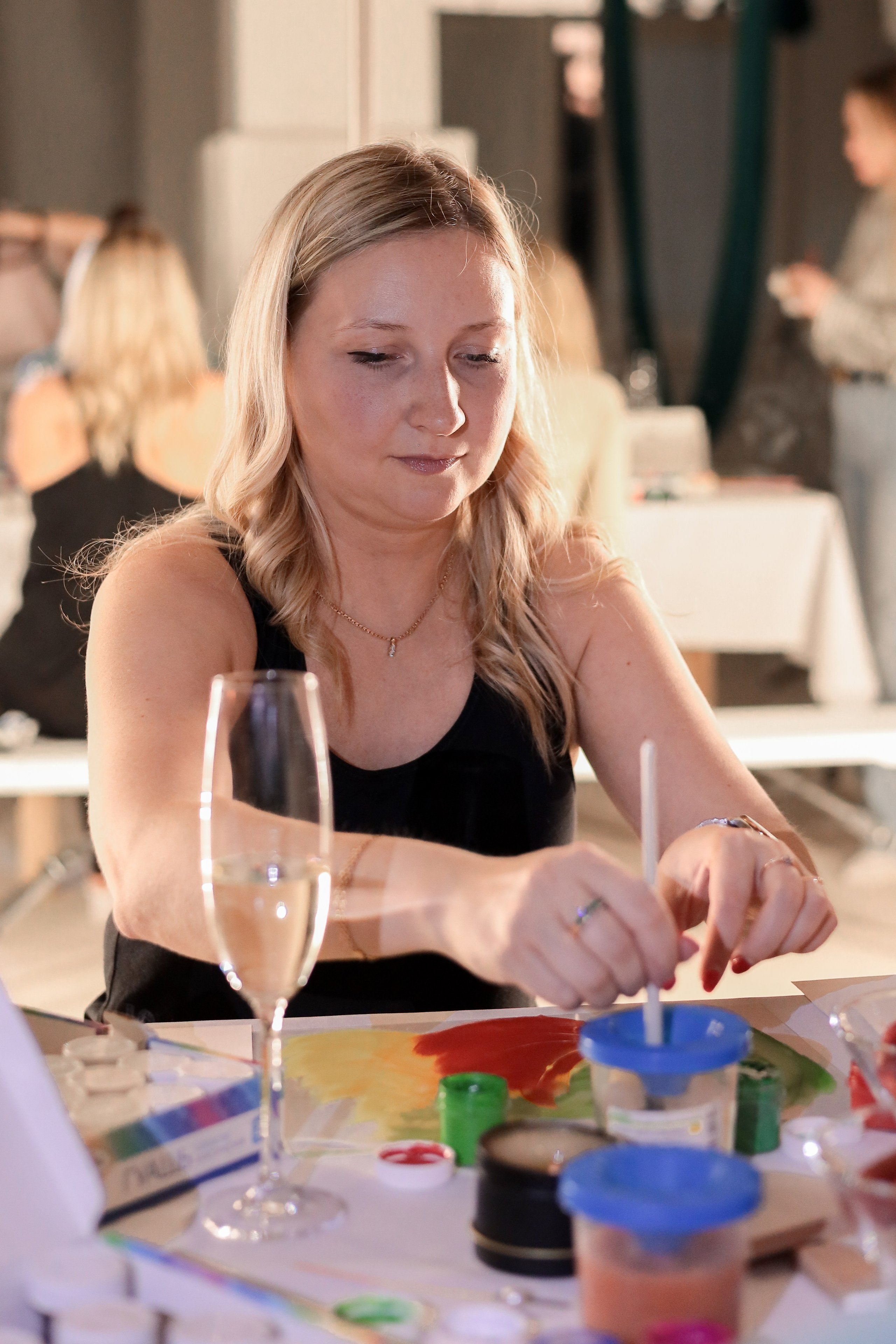 Арт-терапия + аэройога. Фотограф Надршина Лилия