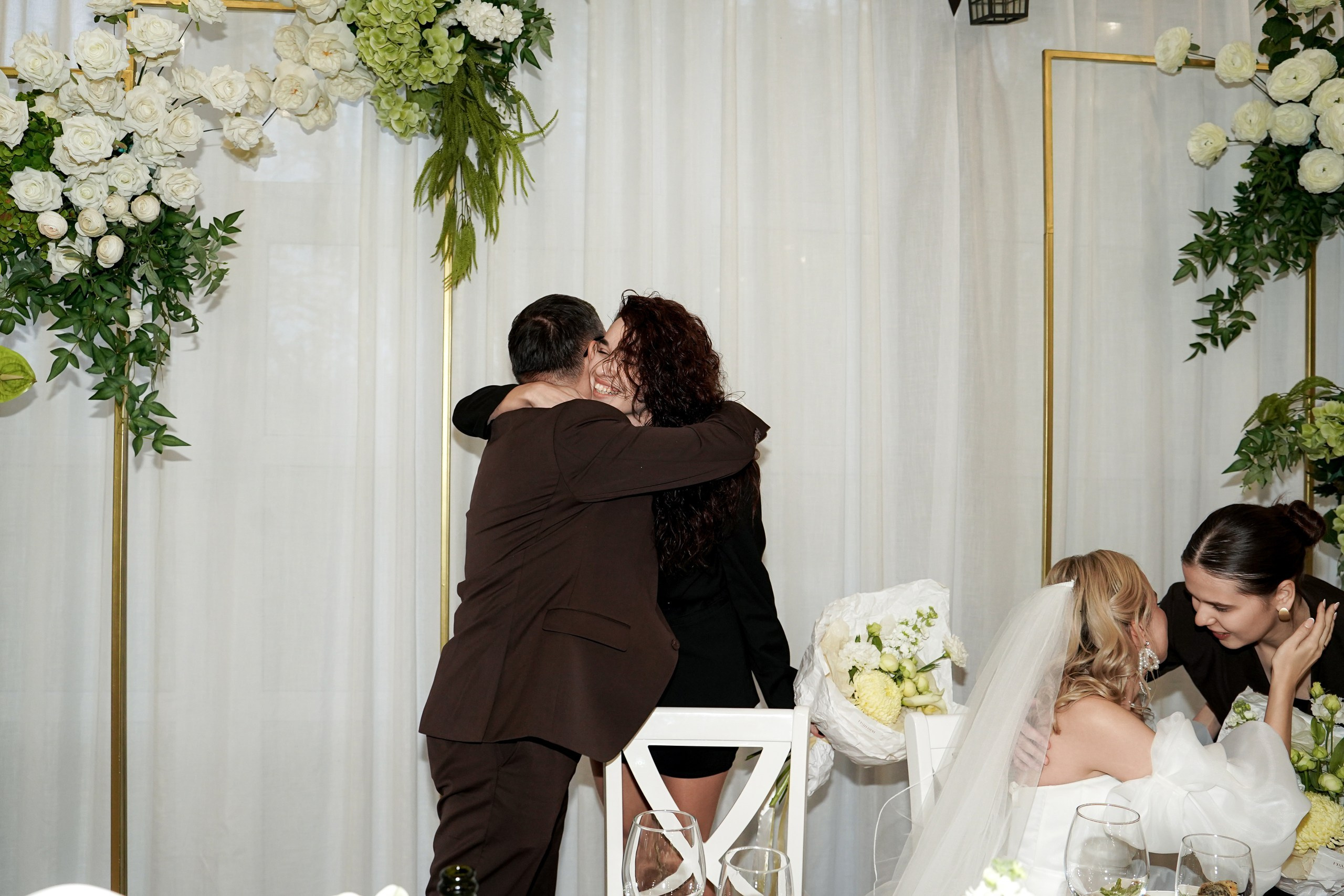 Свадебная фотосессия «4 часа». Отель Резиденция в Ростове-на-Дону. Кадры молодоженов на природе. Фотосессия банкета 1 час. Свадебный фотограф в Ростове-на-Дону. Таинство Крещения и Венчания, семейные фотосессии. Алёна Чёботова