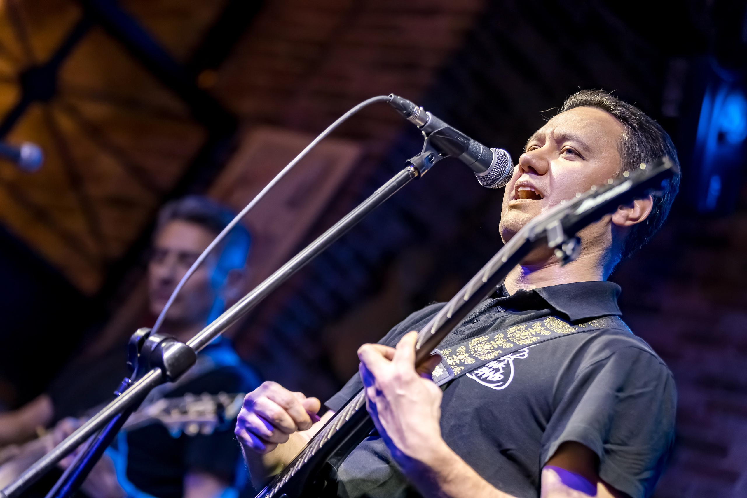 LifePub 29.03.2023. Московская кавер-группа BankBand