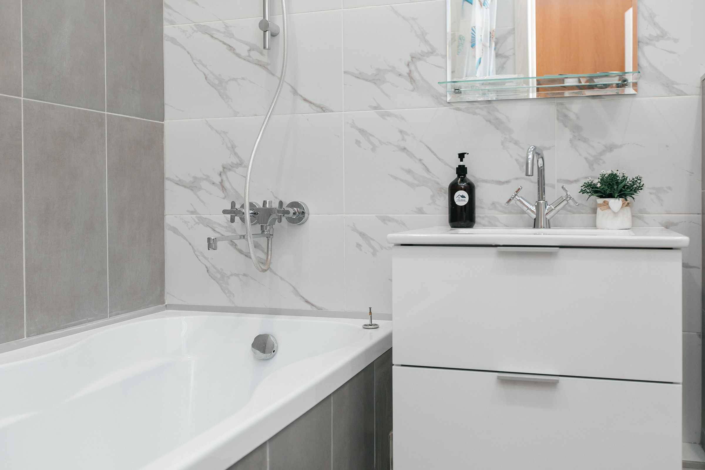 Бульвар Молодежи, 15. Душевный фотограф Ваших самых ярких событий Марина Погребняк