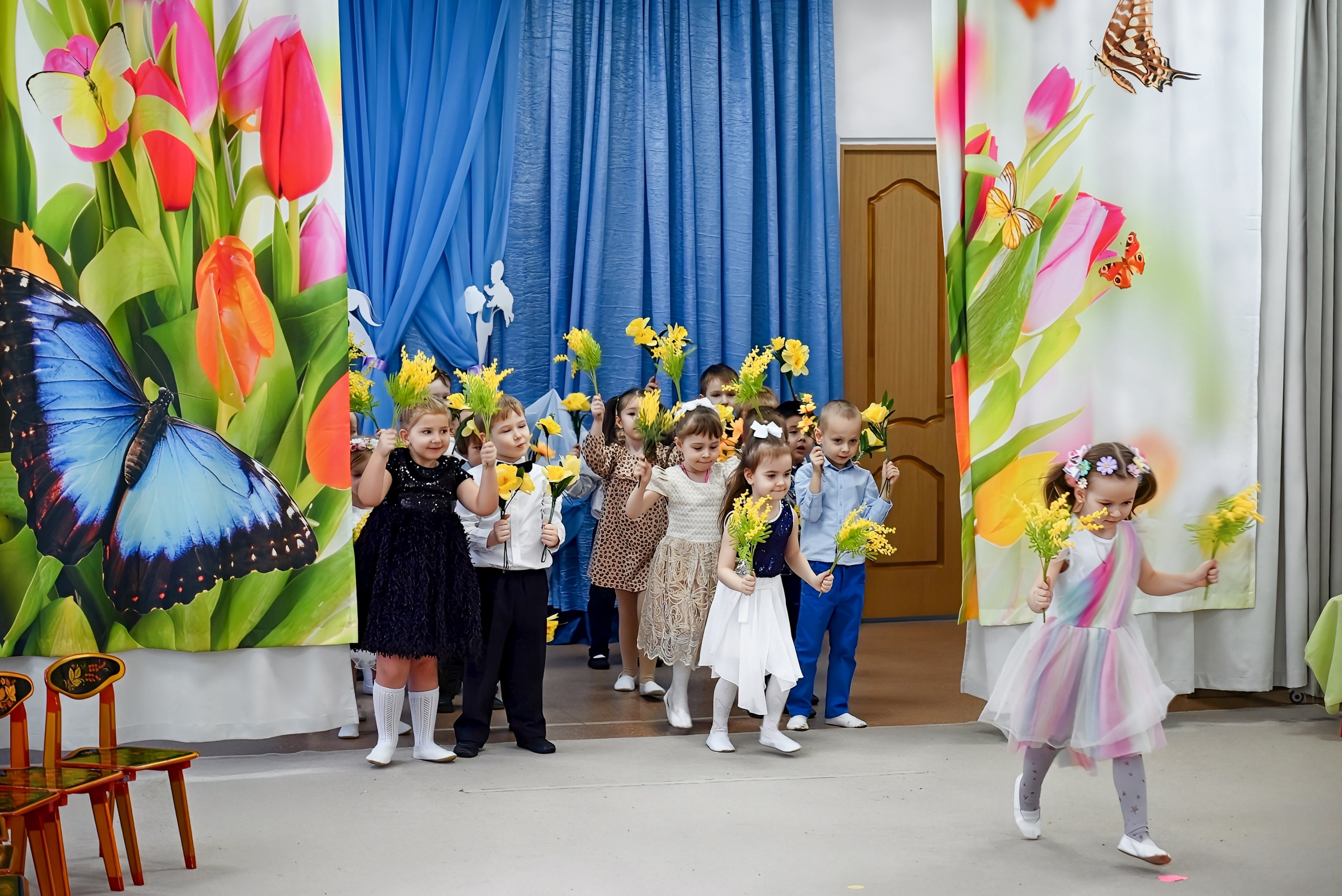 Праздник в группе «Дружная семейка». Семейный и детский фотограф Москва