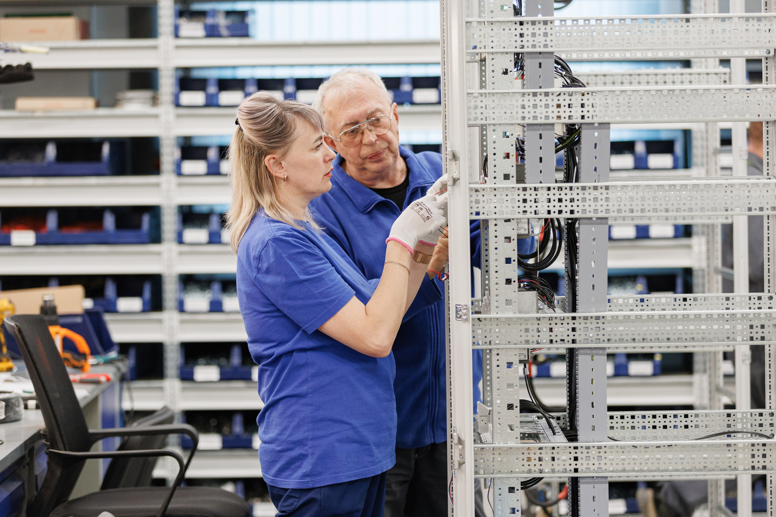 Вольтаг — Экскурсия по производству. Контент для бизнеса в Екатеринбурге Полдень Медиа