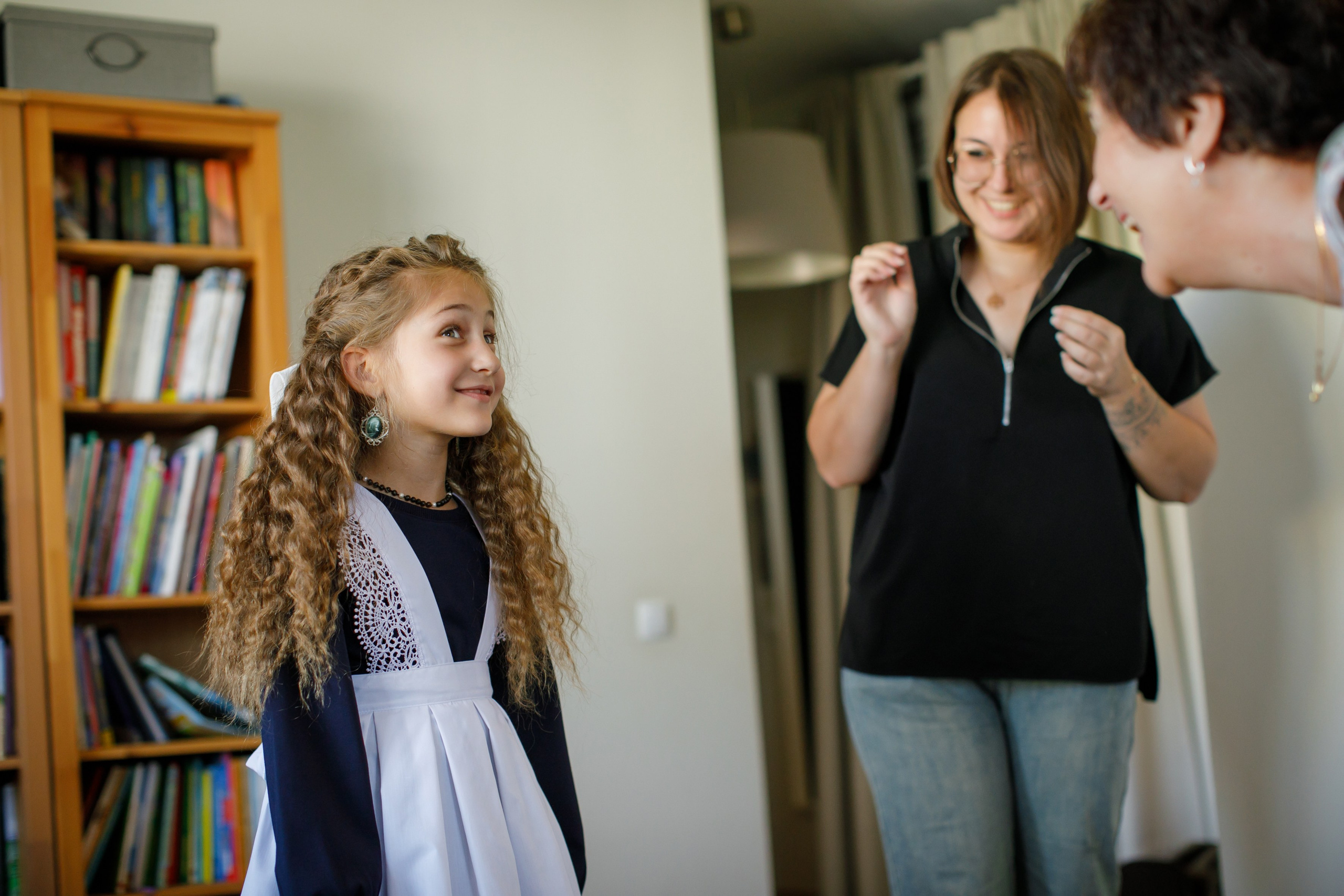 Первоклашка. Как Нюсю в школу провожали. Школьные альбомы, Семейные съемки, Портреты, Фотограф Елена Кузнецова