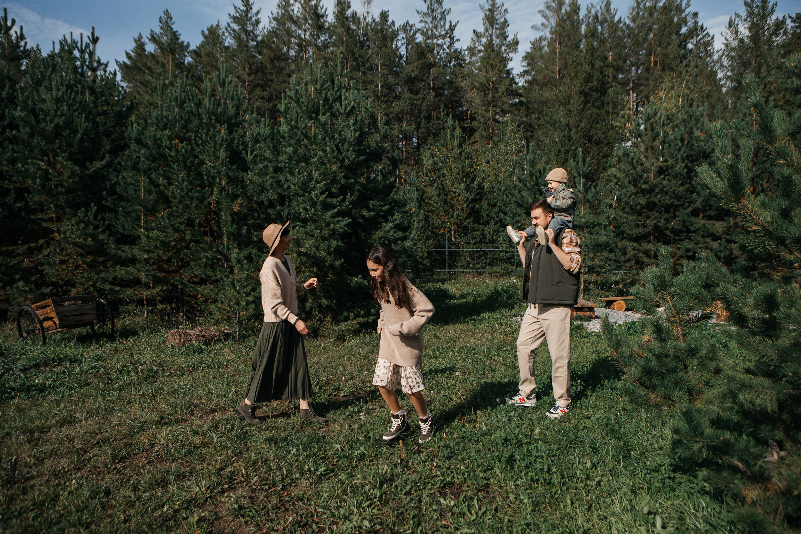 Семейная фотосессия Элина, Александр, Эвелина, Лев. Свадебный и семейный фотограф Ибрагимова Мария из Екатеринбурга