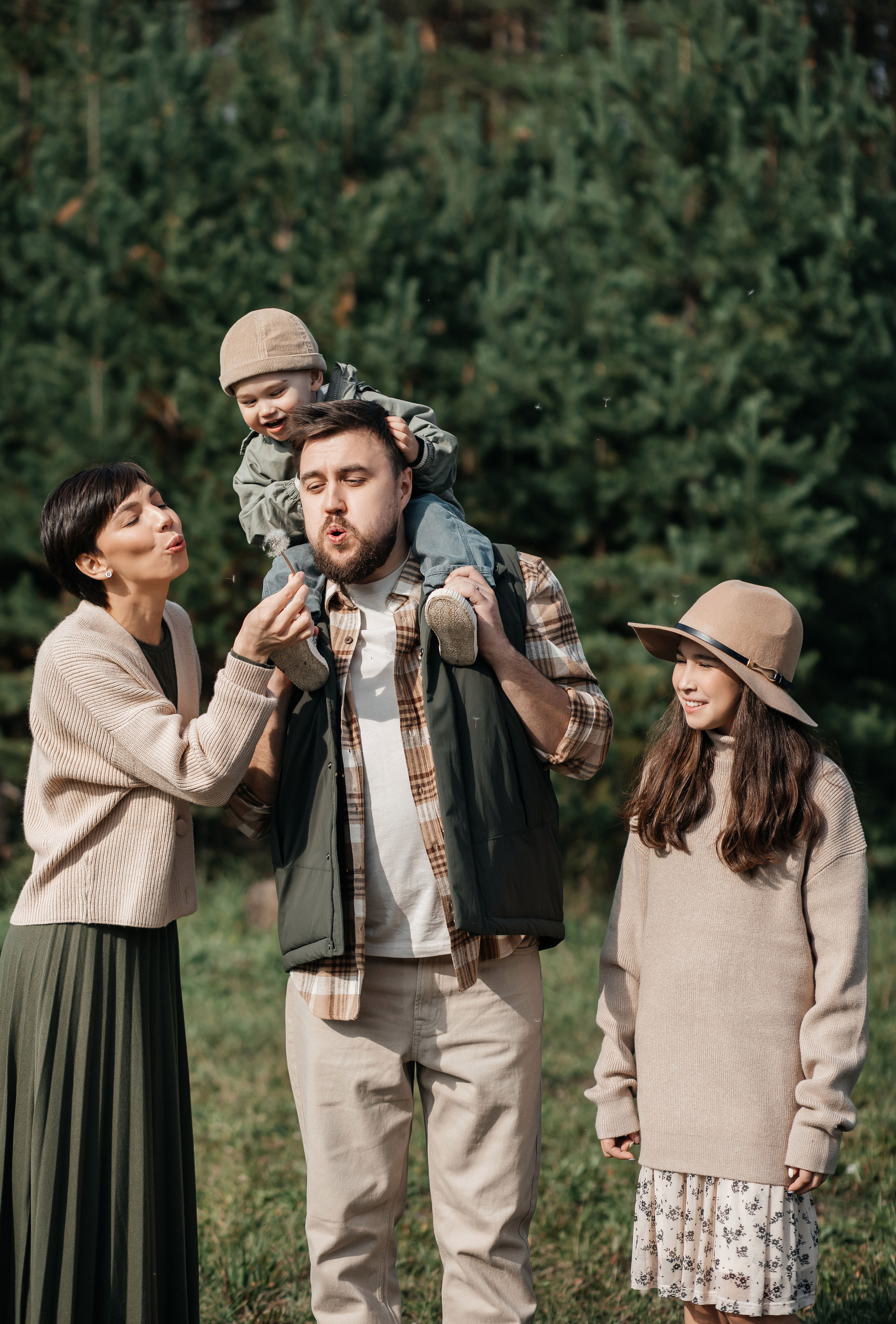 Семейная фотосессия Элина, Александр, Эвелина, Лев. Свадебный и семейный фотограф Ибрагимова Мария из Екатеринбурга