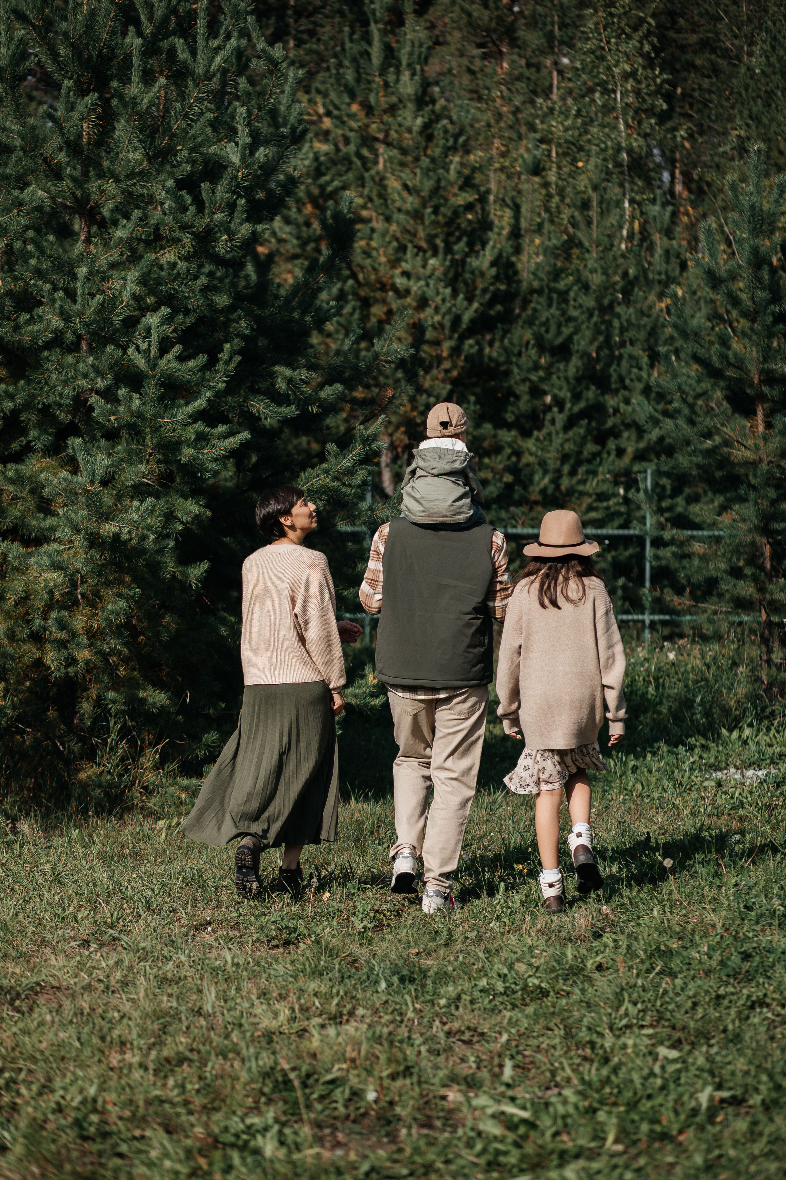 Семейная фотосессия Элина, Александр, Эвелина, Лев. Свадебный и семейный фотограф Ибрагимова Мария из Екатеринбурга