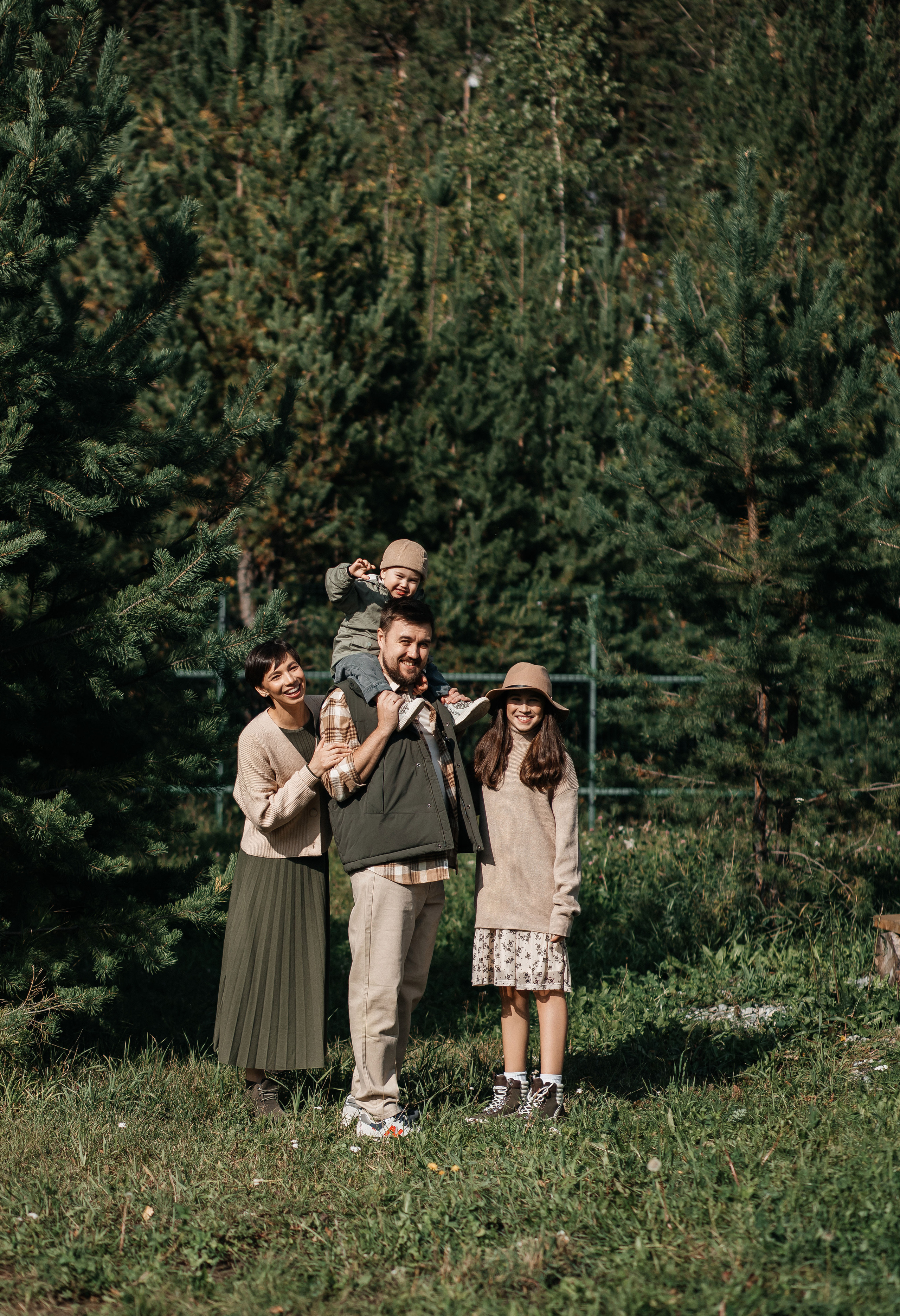 Семейная фотосессия Элина, Александр, Эвелина, Лев. Свадебный и семейный фотограф Ибрагимова Мария из Екатеринбурга