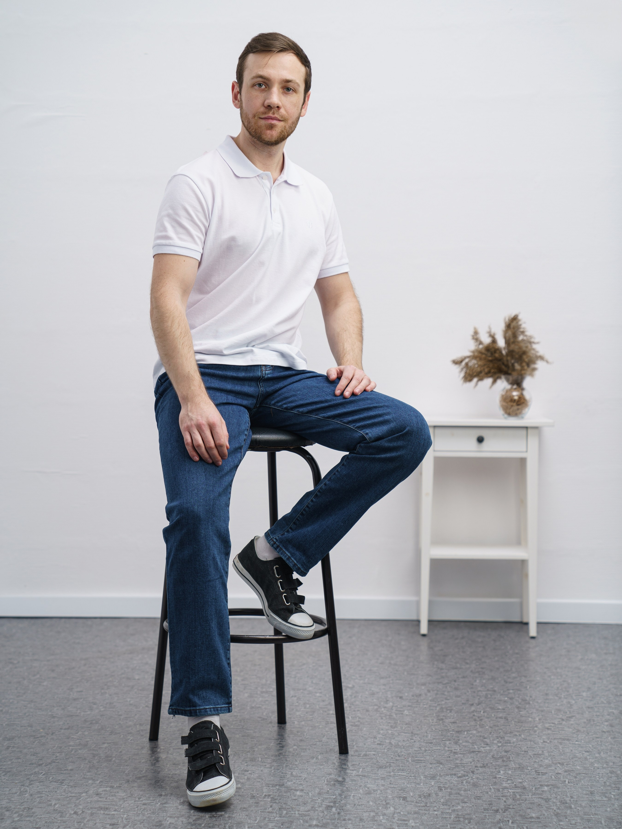 Алексей, 180 см, 48-50 р-р. KED Production — продакшн из СПб. Создаём фото, видео и контент, который помогает брендам и селлерам продавать больше