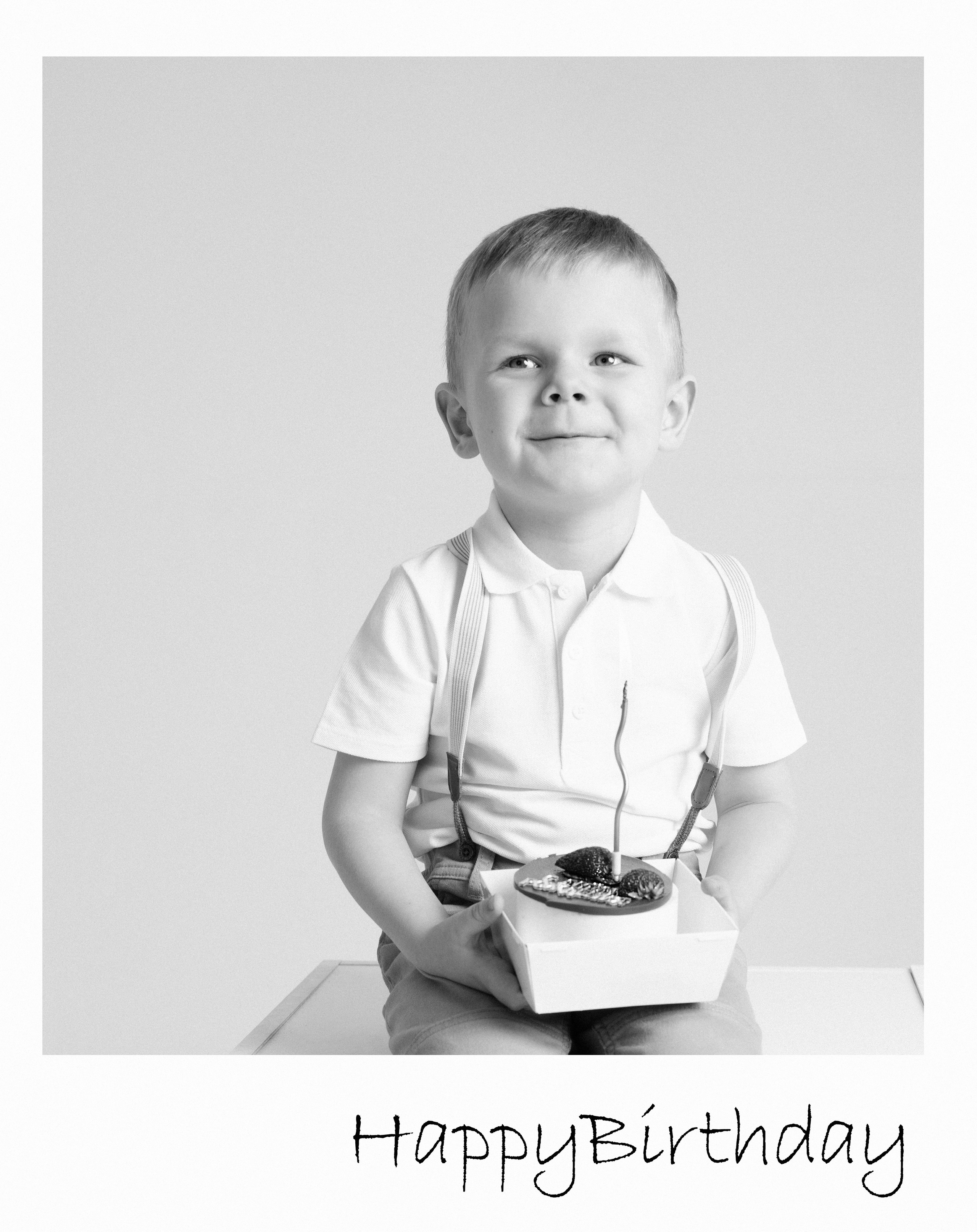 Детская. Фотостудия 220 — первая в Чите фотостудия, предназначенная для работы