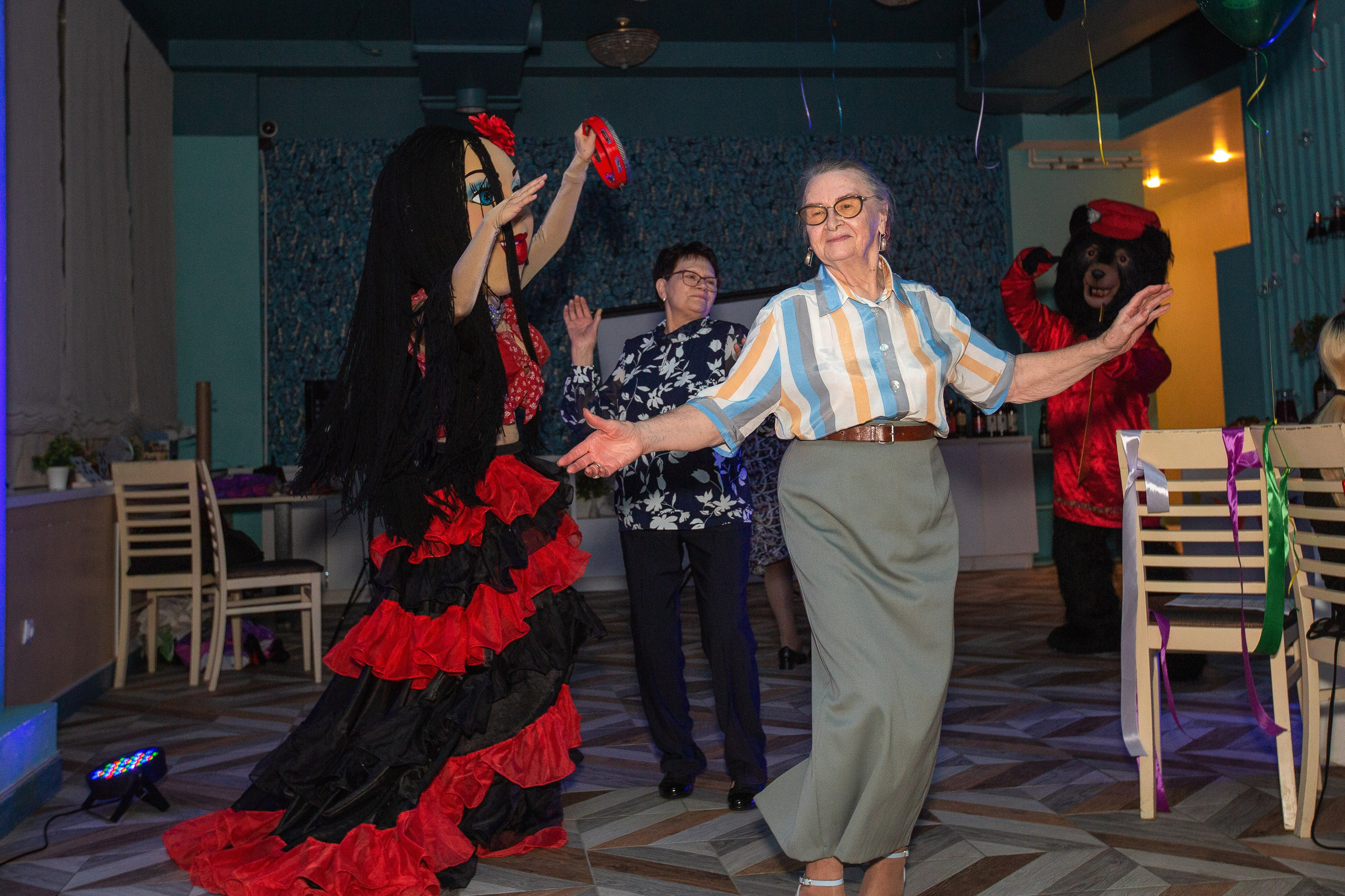 Юбилей в ресторане. Семейный и детский фотограф в Санкт-Петербурге Тамара Нечаева