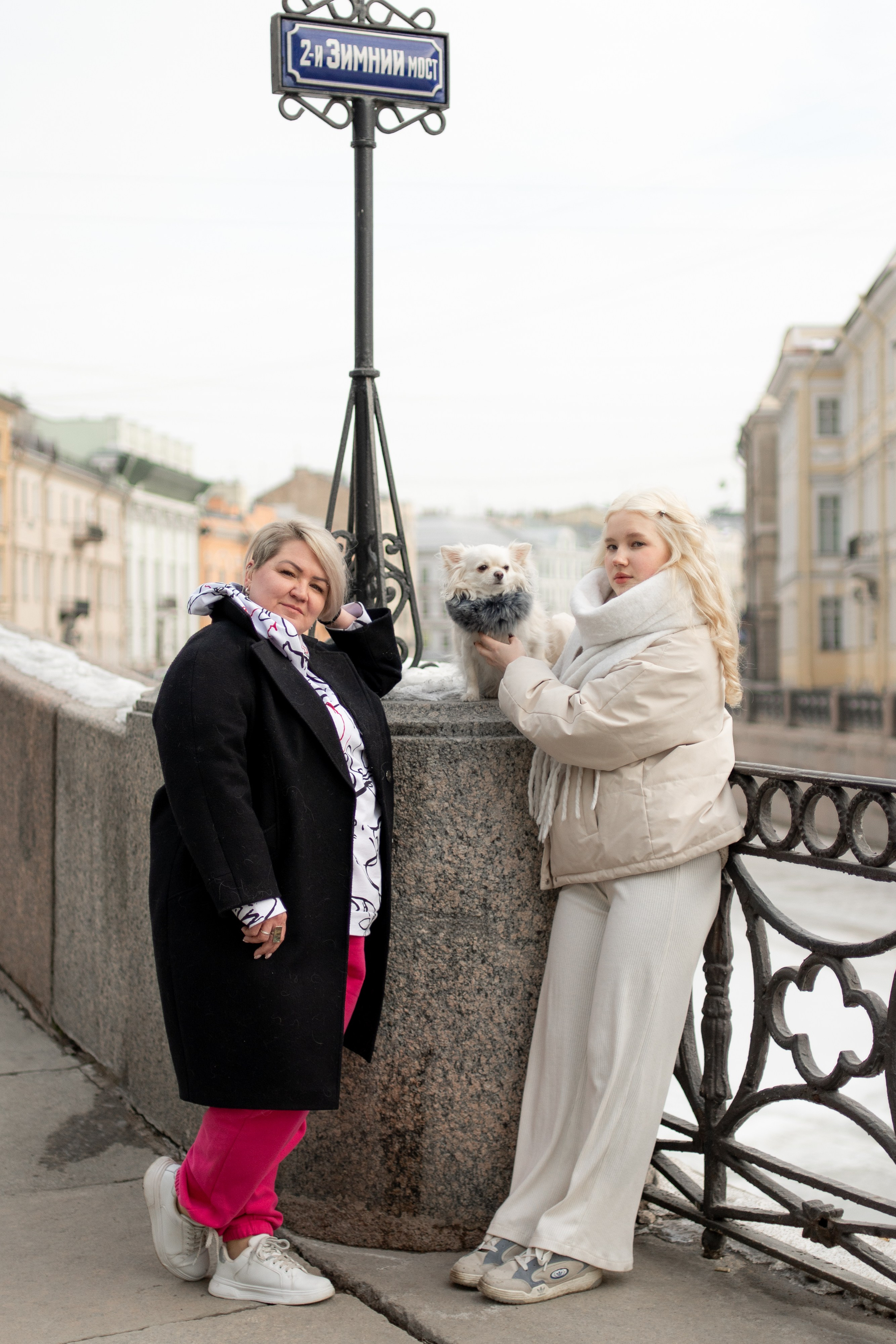Семейная фотосессия в Санкт-Петербурге. Свадебный фотограф Александр Невский в Санкт-Петербурге