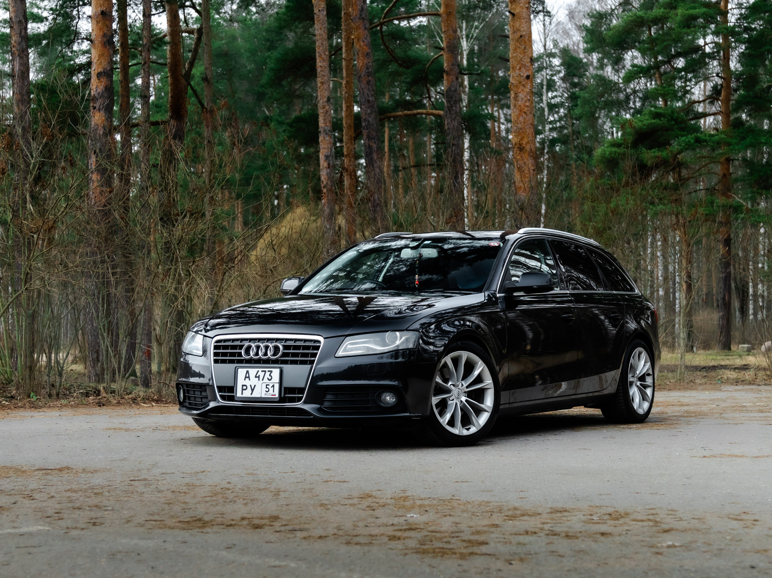 AUDI A4 B8 AVANT. Opasnophoto