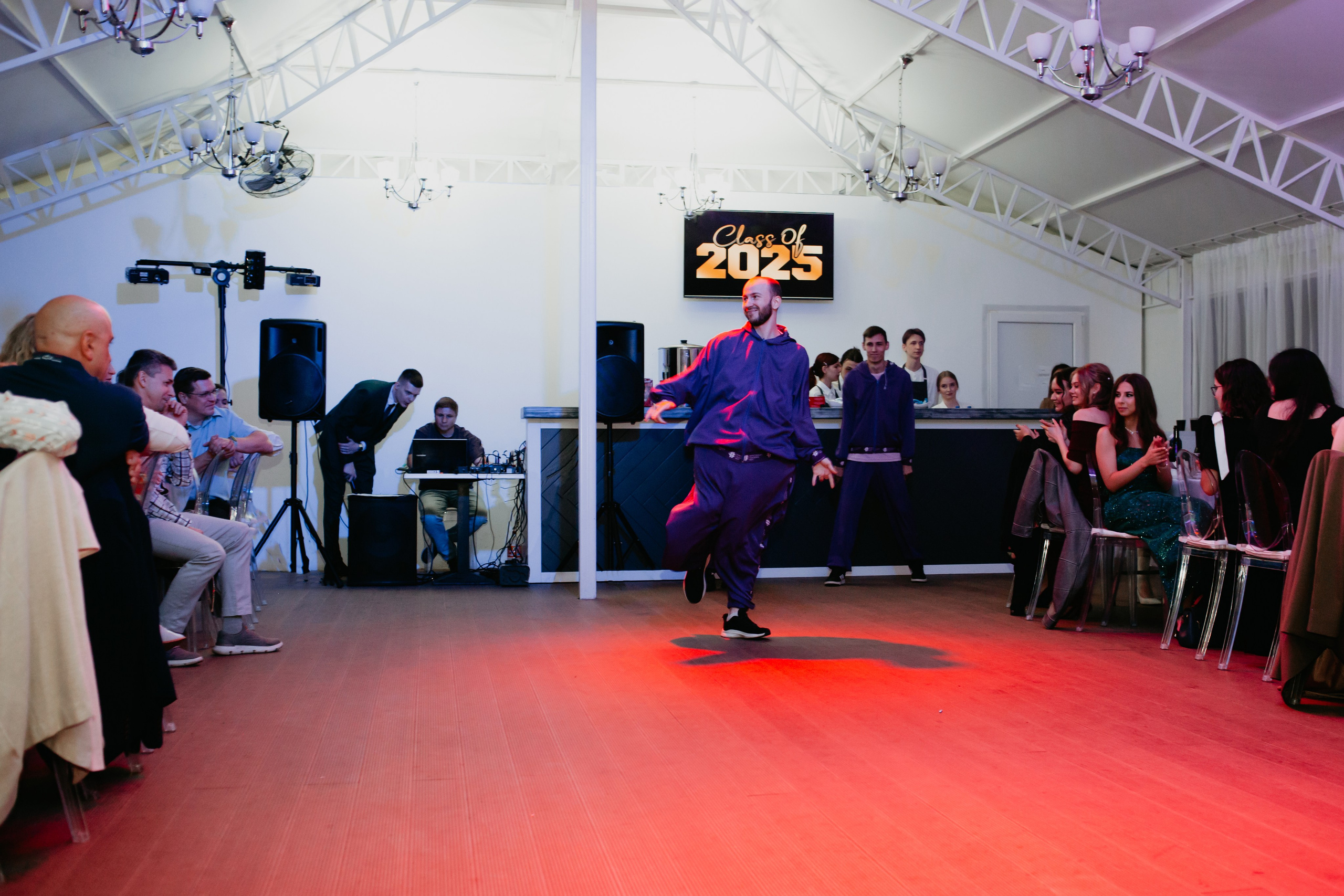 Выпускной 2025 (41 школа) 11 класс. Фотограф в Челябинске Ополихина Анна