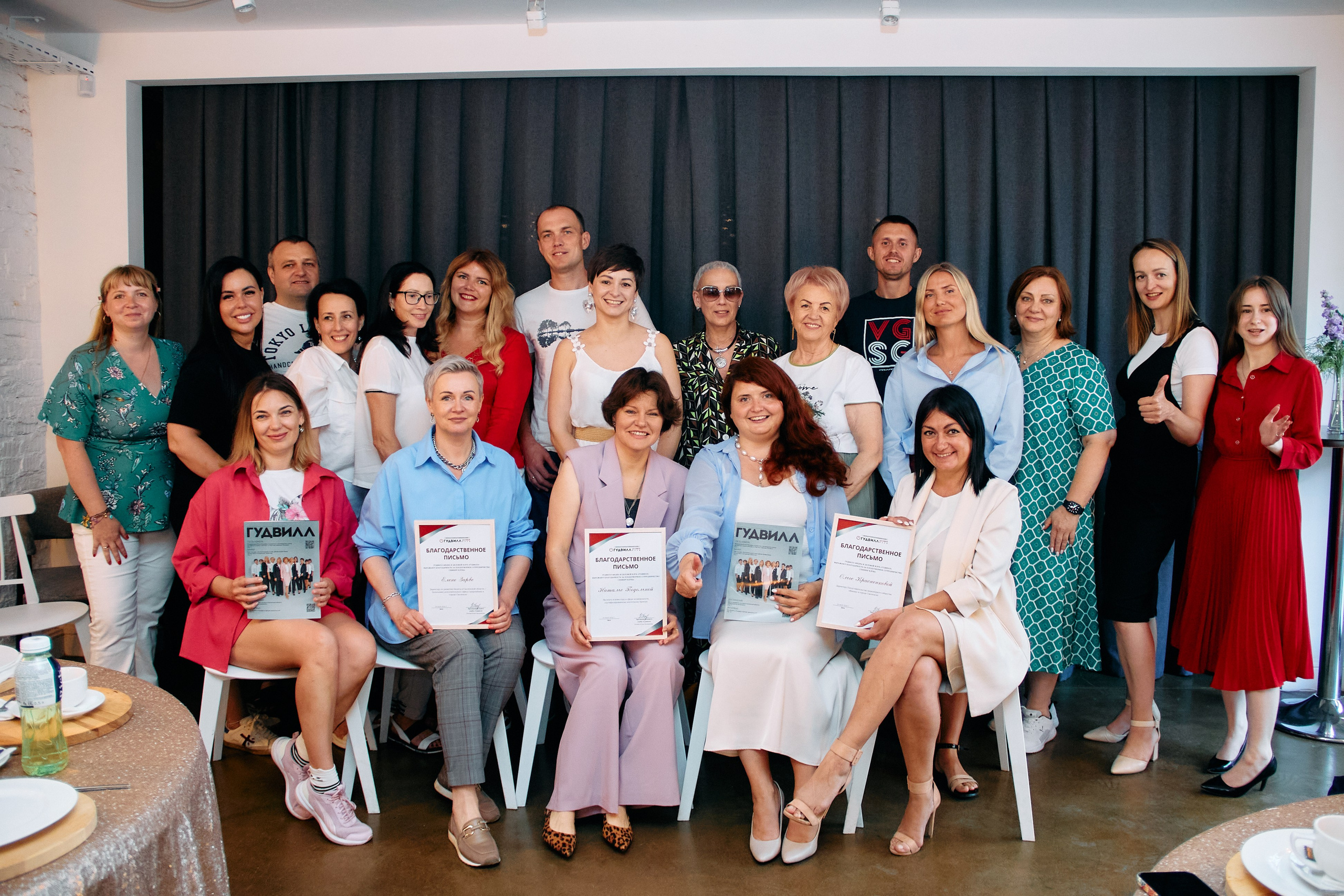 Деловой разговор «Перспективы инвестиций в 2024 году». Фотограф в Смоленске Ася Польшина