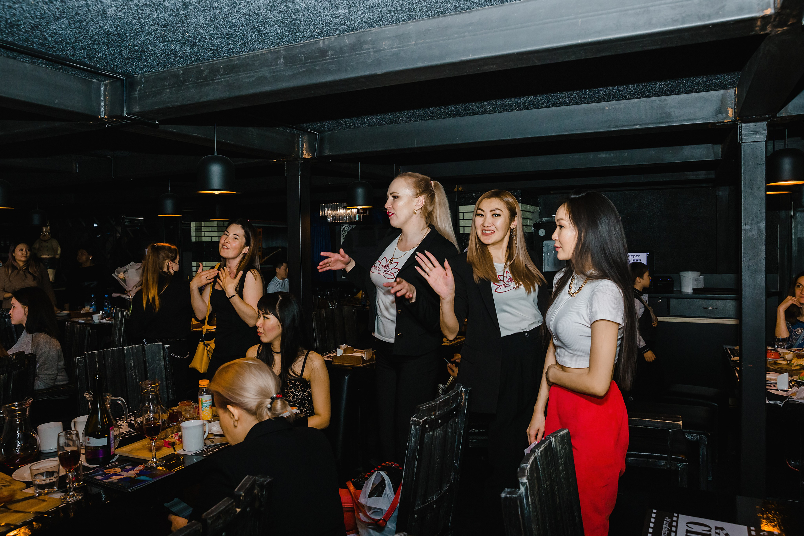 Шоу Талантов Миссис Бурятия. Фотограф и видеограф в Улан-Удэ: Аюна Габагуева и Артём Шаханов