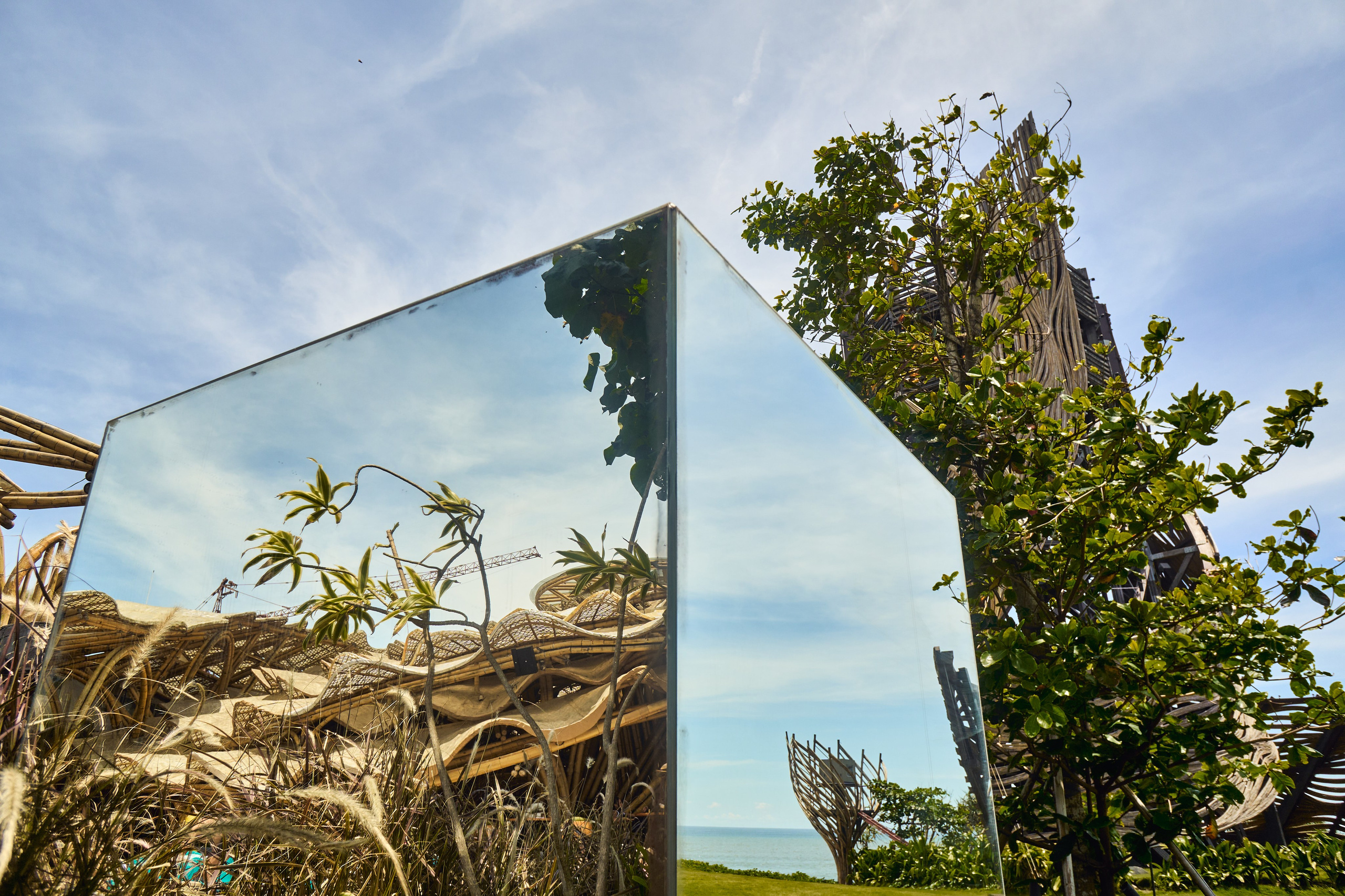 NuanuResort. See the moment and catche. commercial and reportage