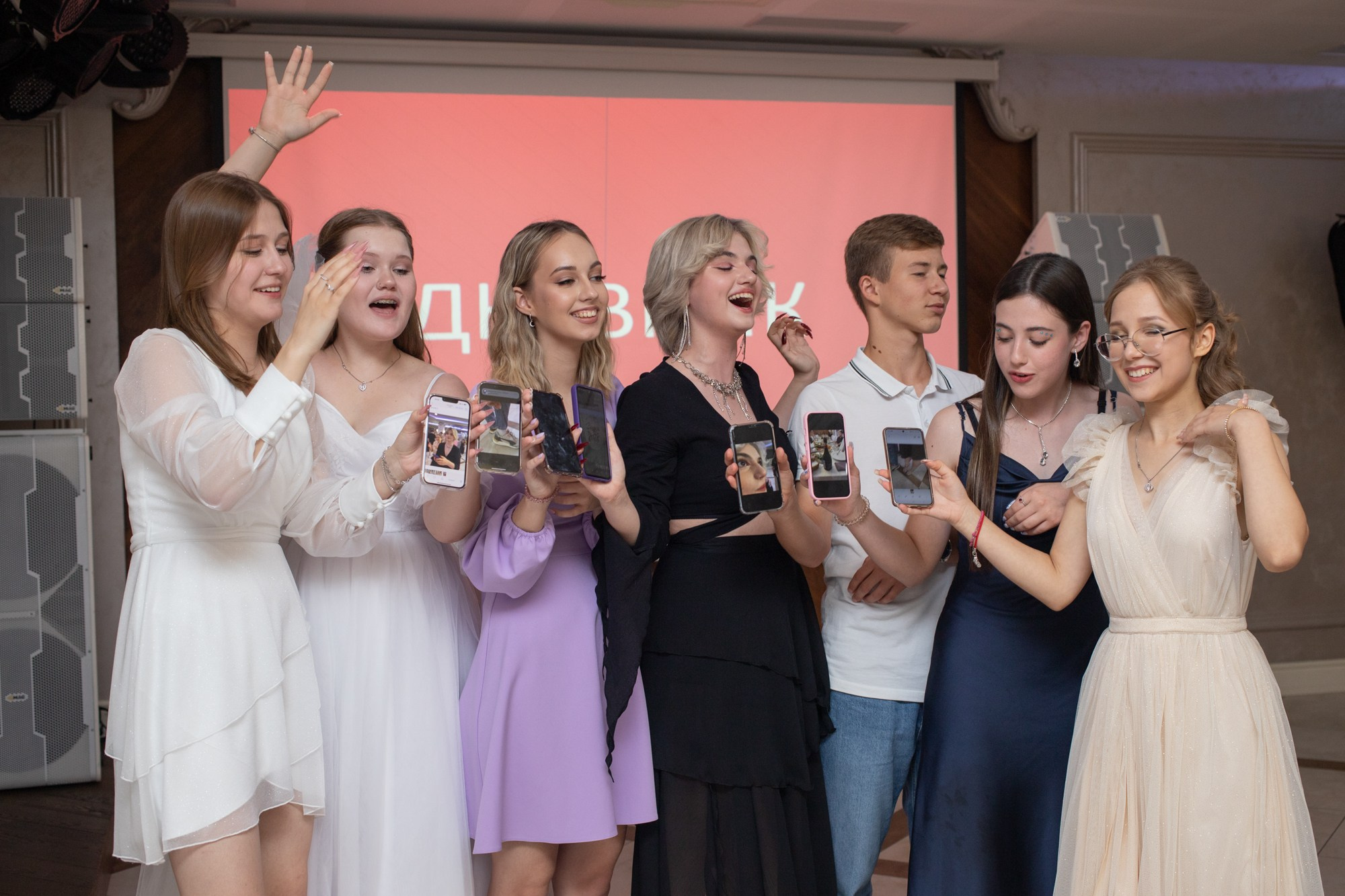 Выпускной 9-й класс. Репортажный, промышленный и маркетплейс-фотограф Дмитрий Чернат