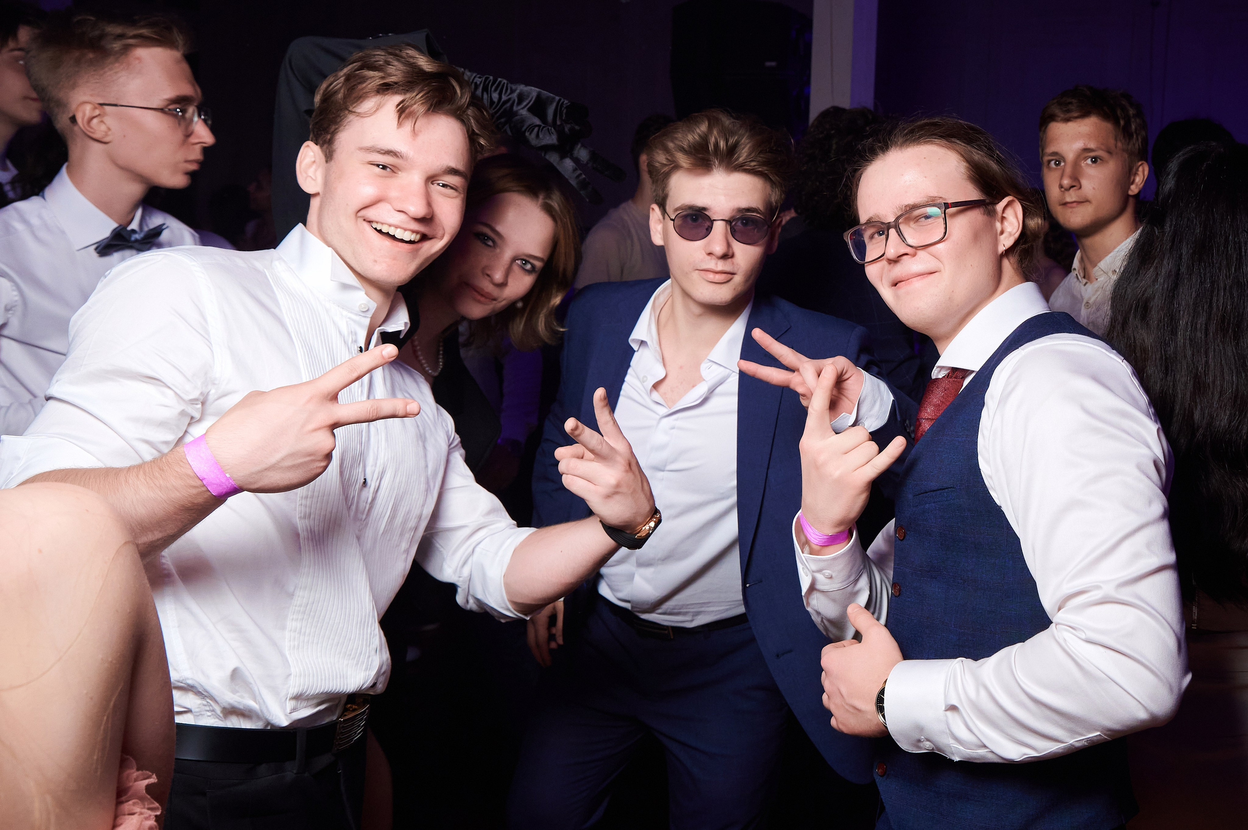 Школа. Выпускные 11 классы. Goganaft.ru — Репортажный фотограф в Москве Георгий Коненков