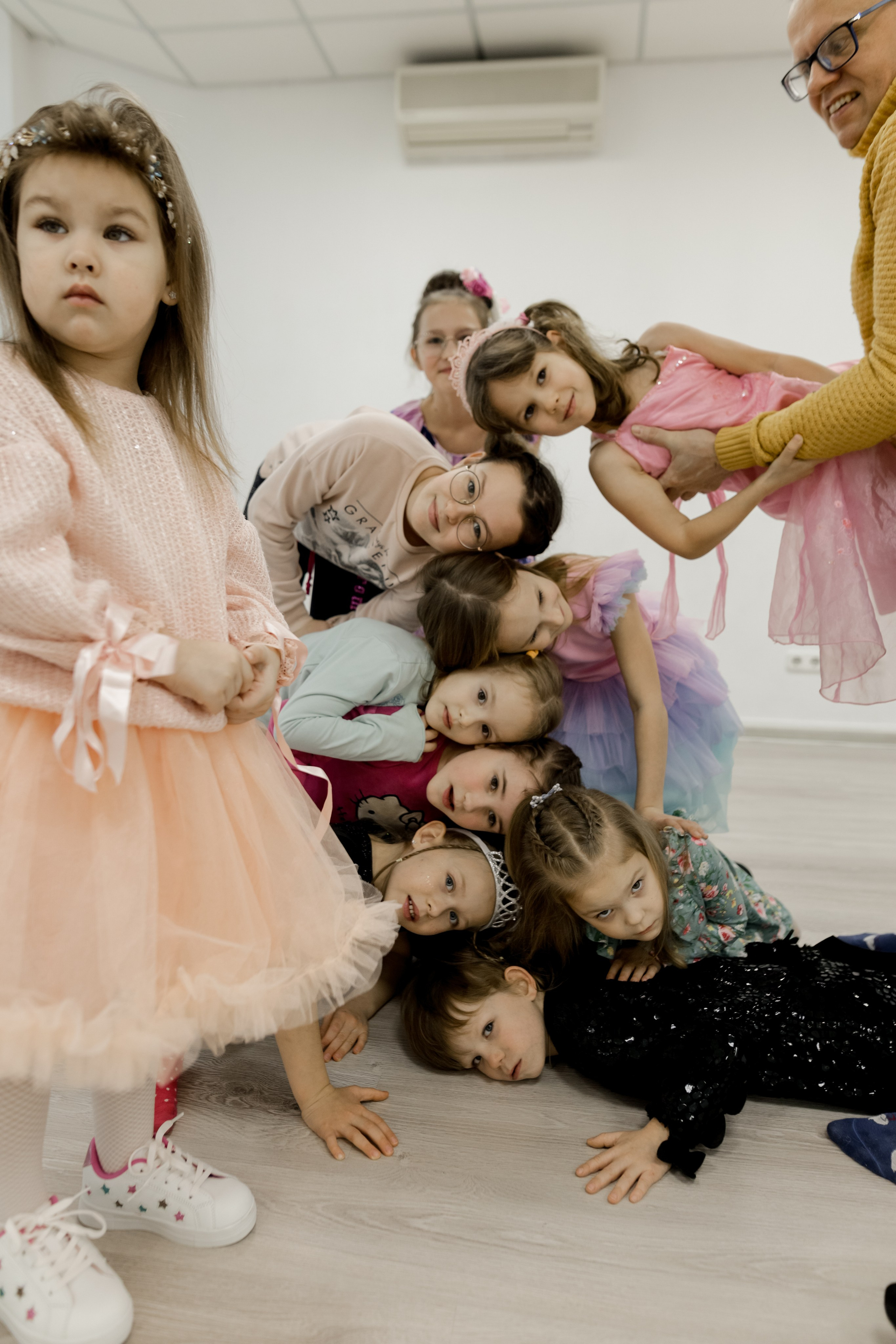 Празднование Нового года в модельной школе. Свадебный фотограф Беларусь Ольга Козыренко