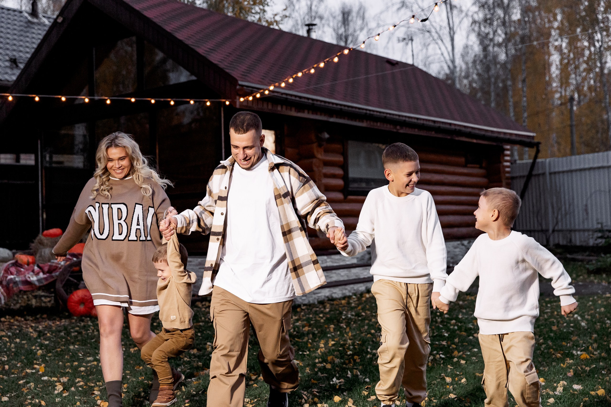 Эдуард и Дарья с сыновьями. Свадебный и семейный фотограф в Челябинске Юлия Ишимова