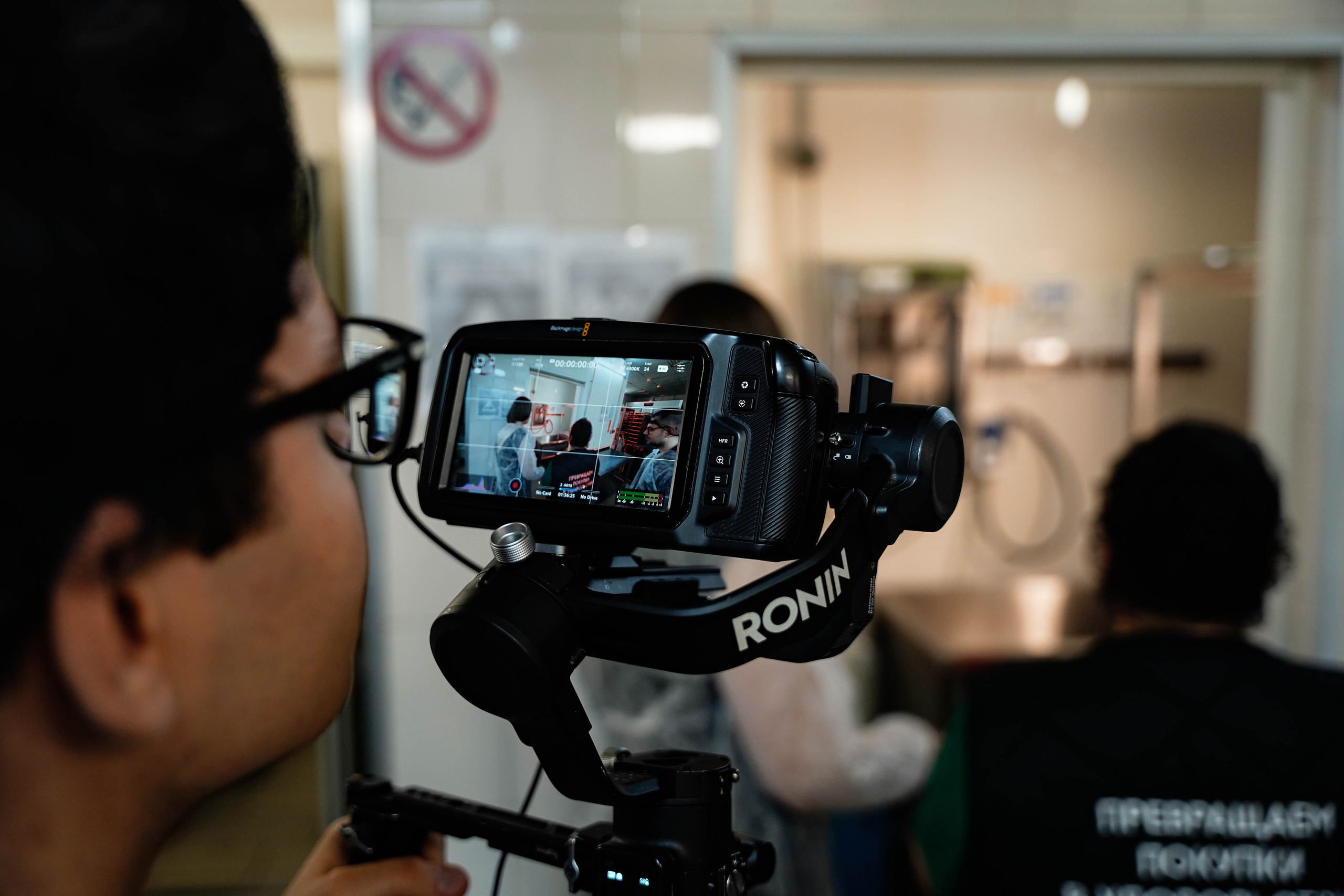 Съемка рекламы сети магазинов Перекресток. Репортажный Фотограф Александр Казин