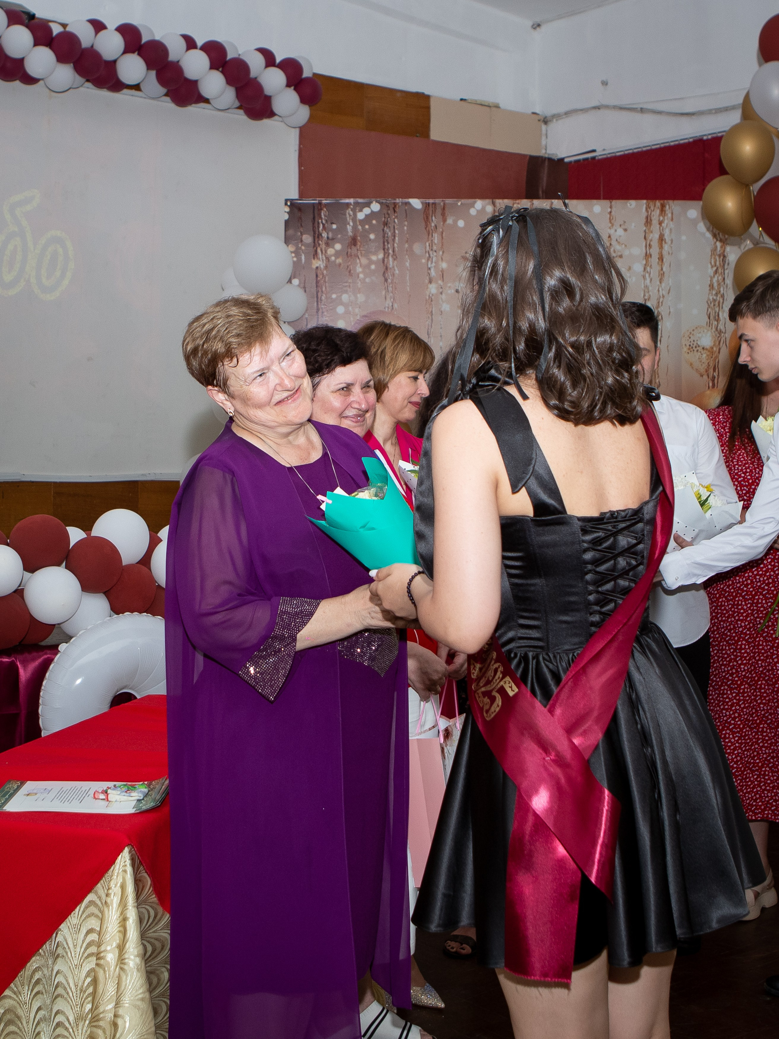 Последний звонок/Выпускной в школе. Фотограф во Владивостоке Анастасия Стробыкина