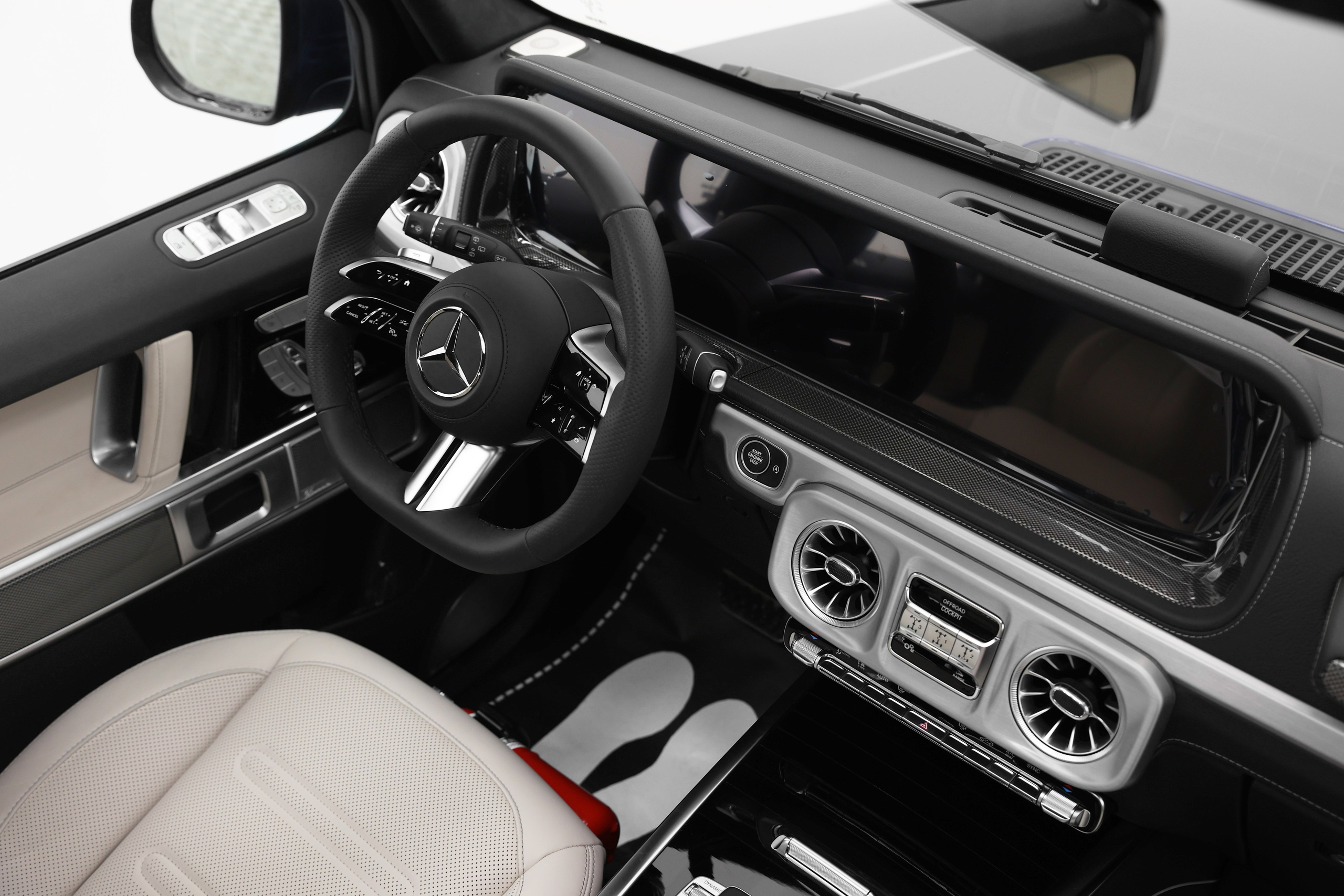 2019 MERCEDES BENZ G450d AMG. Mixturecaptures