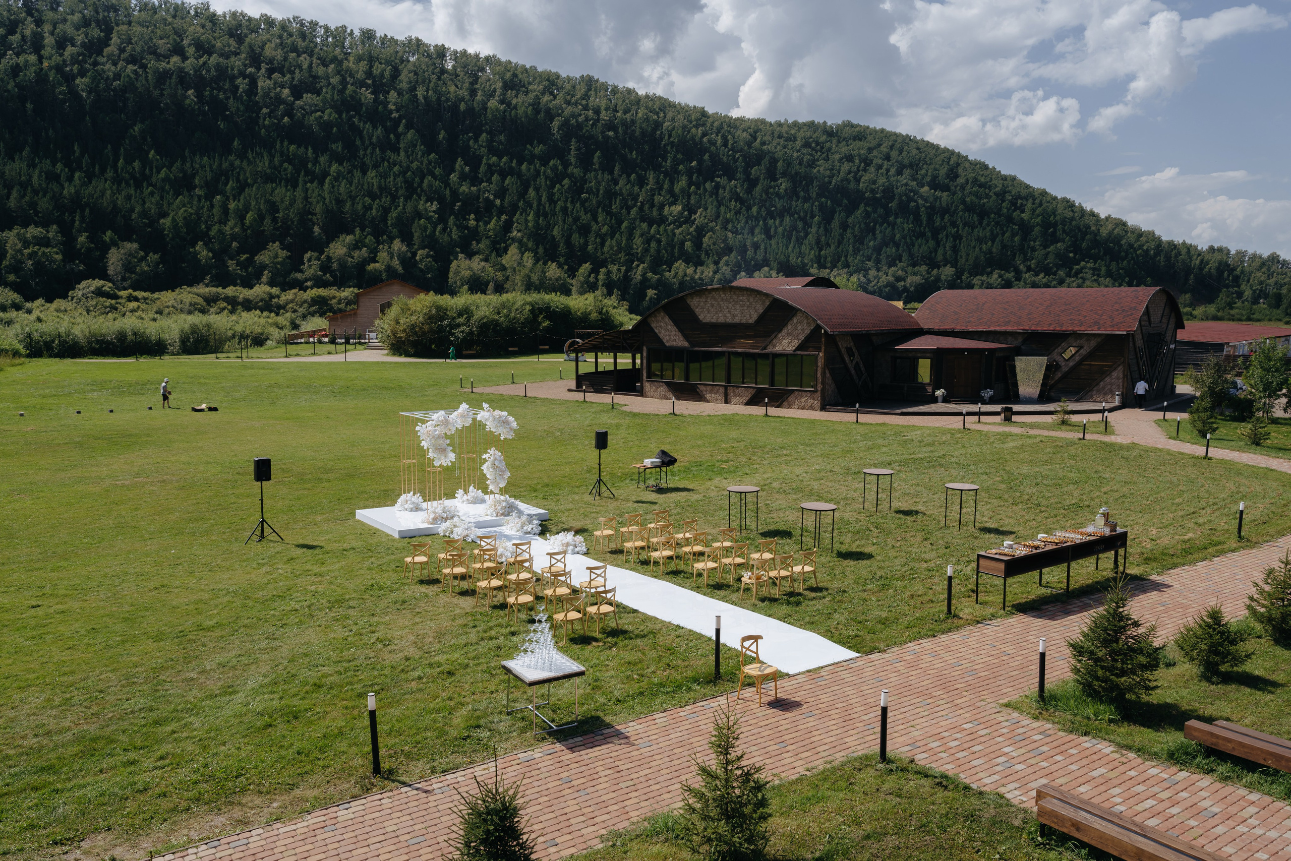 Грайр и Вартик. Свадебный фотограф Красноярск Вязьминова Мария