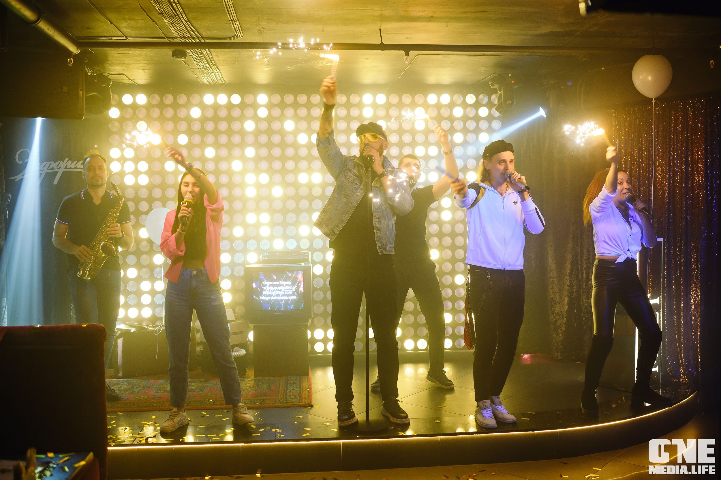 Фоторепортаж из караоке-клуба Эйфория. One Media Life: фоторепортажи, фотоотчеты с мероприятий и заведений