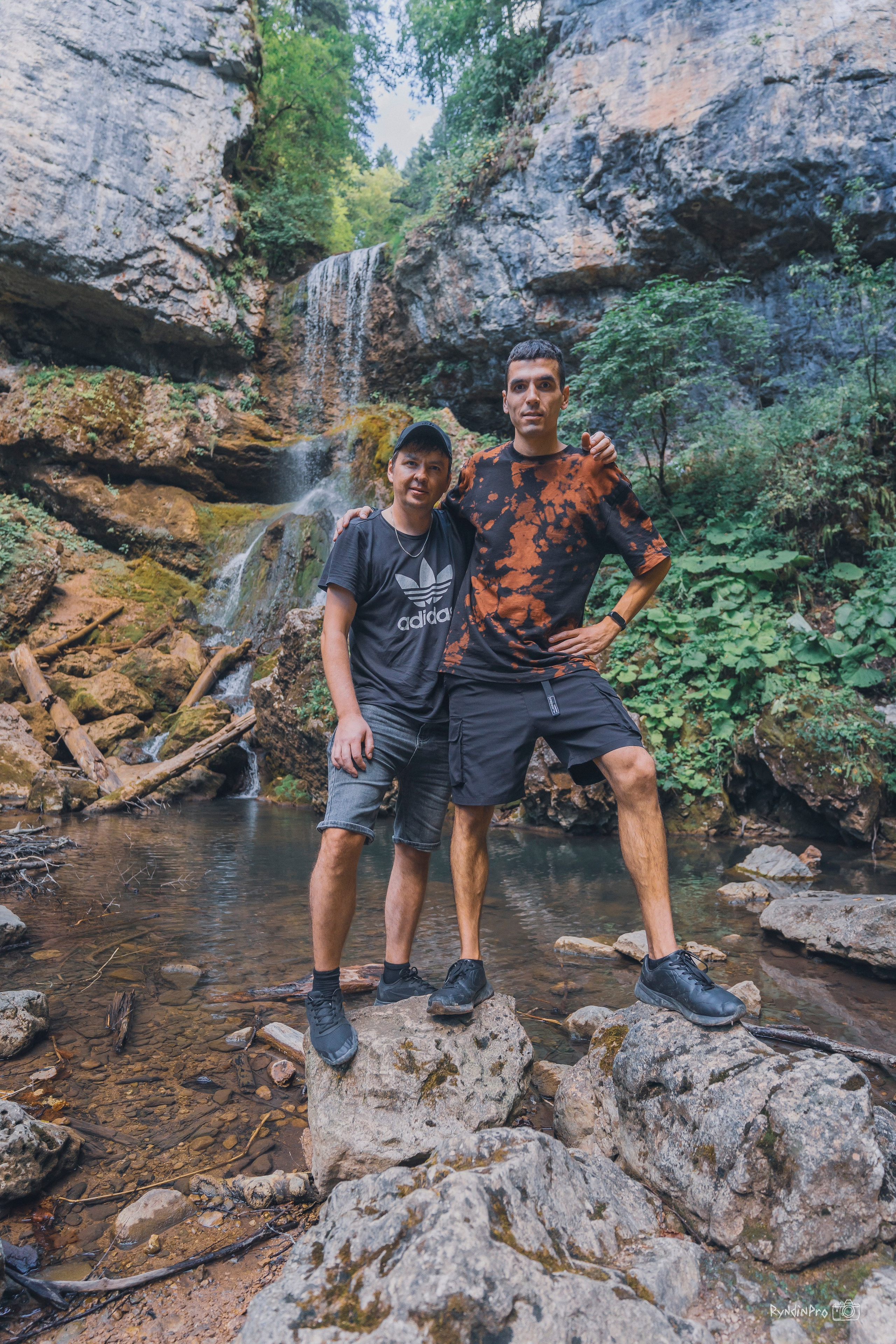 Поход на Орлиную полку + Университетский водопад с командой Мадьяр 15.08.24. Репортажный фотограф в Краснодаре Рындин Дмитрий