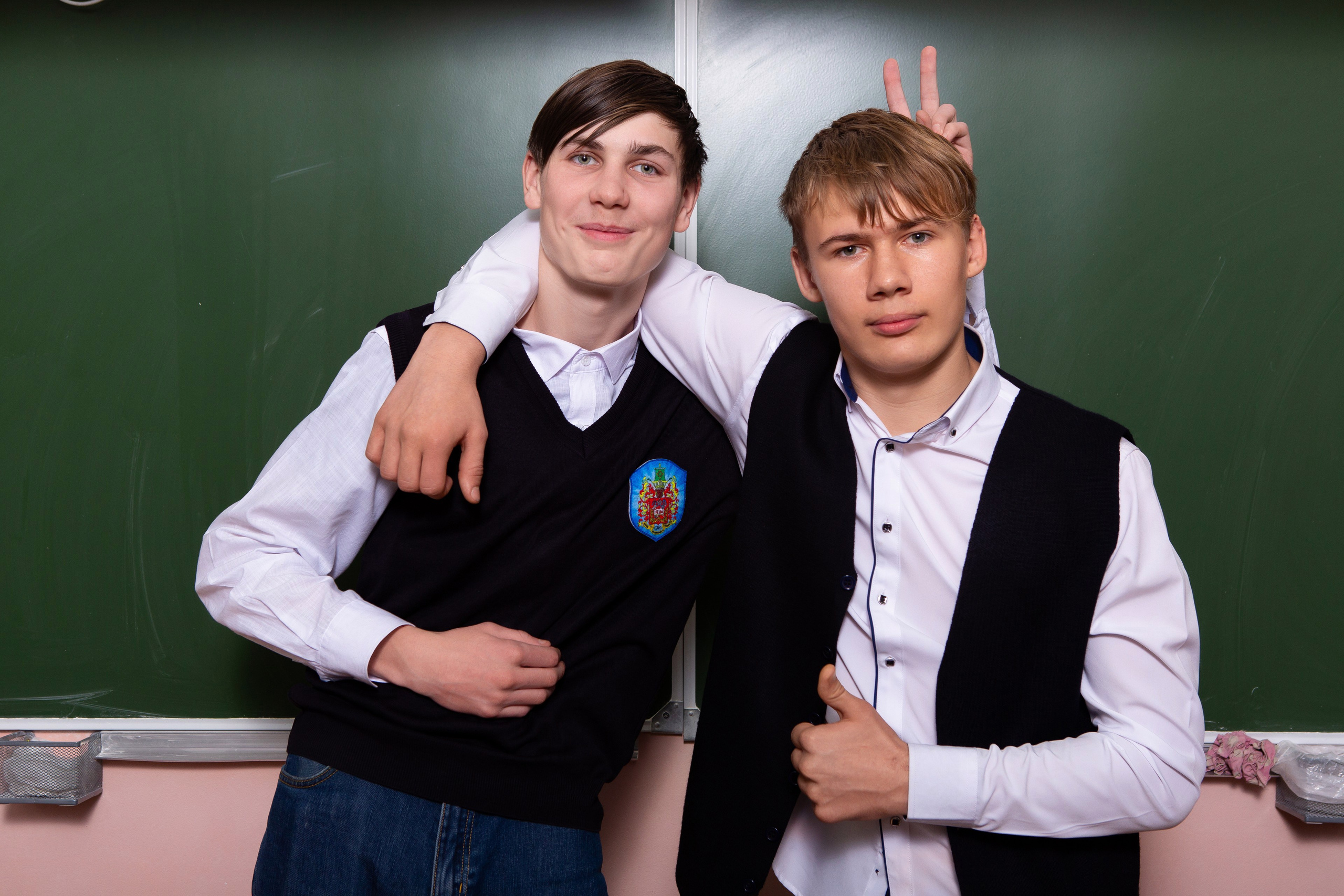 ШКОЛЬНАЯ ФОТОСЕССИЯ ДЛЯ 9 КЛАССА 3 ШКОЛА МЦЕНСК. ТВОЙ АЛЬБОМ / ТВОИ ПРАВИЛА