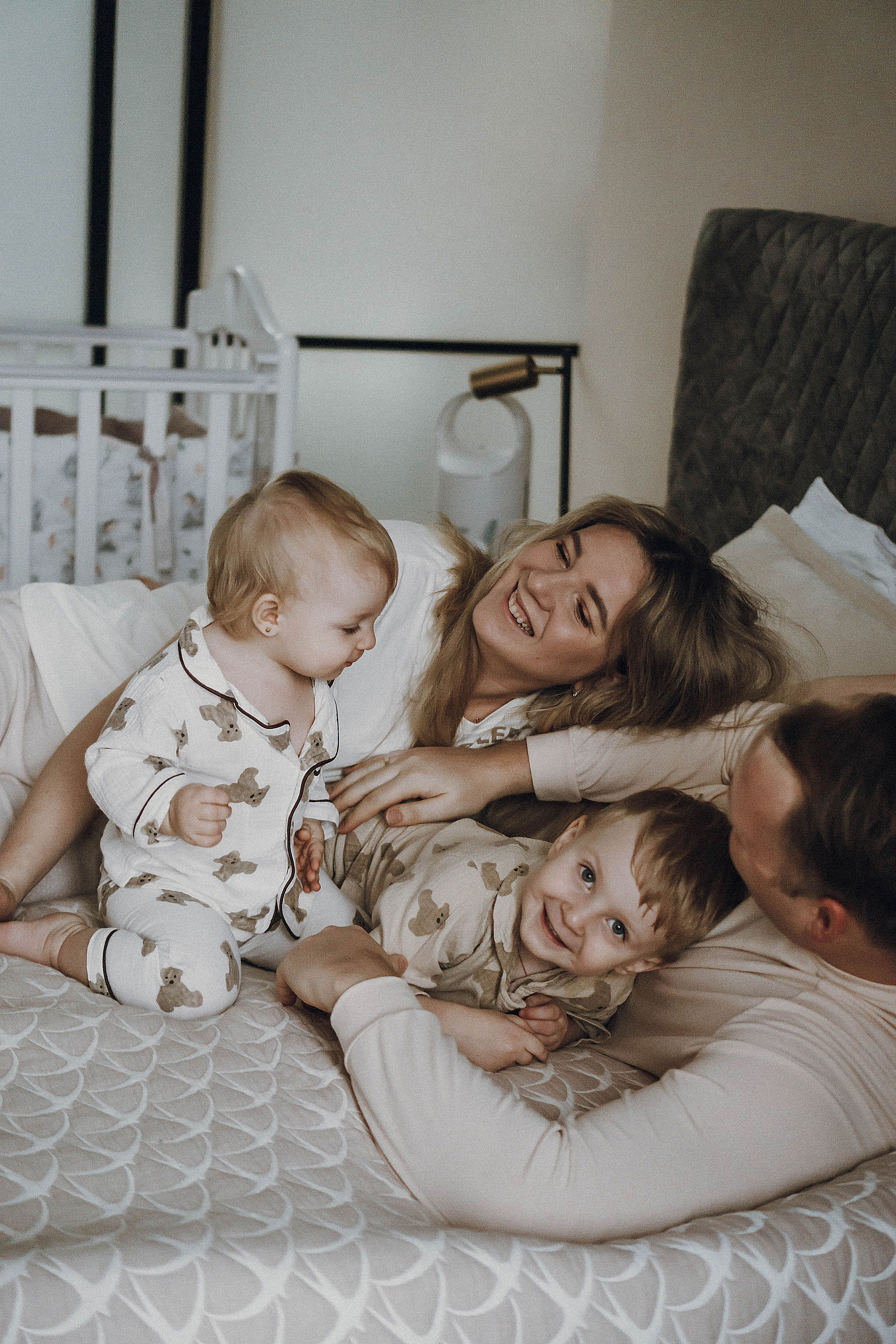 Семейная фотоссесия мамы, папы и сына в Чебоксарах. Индивидуальная и семейная фотосессия в Чебоксарах Оксана Русакова