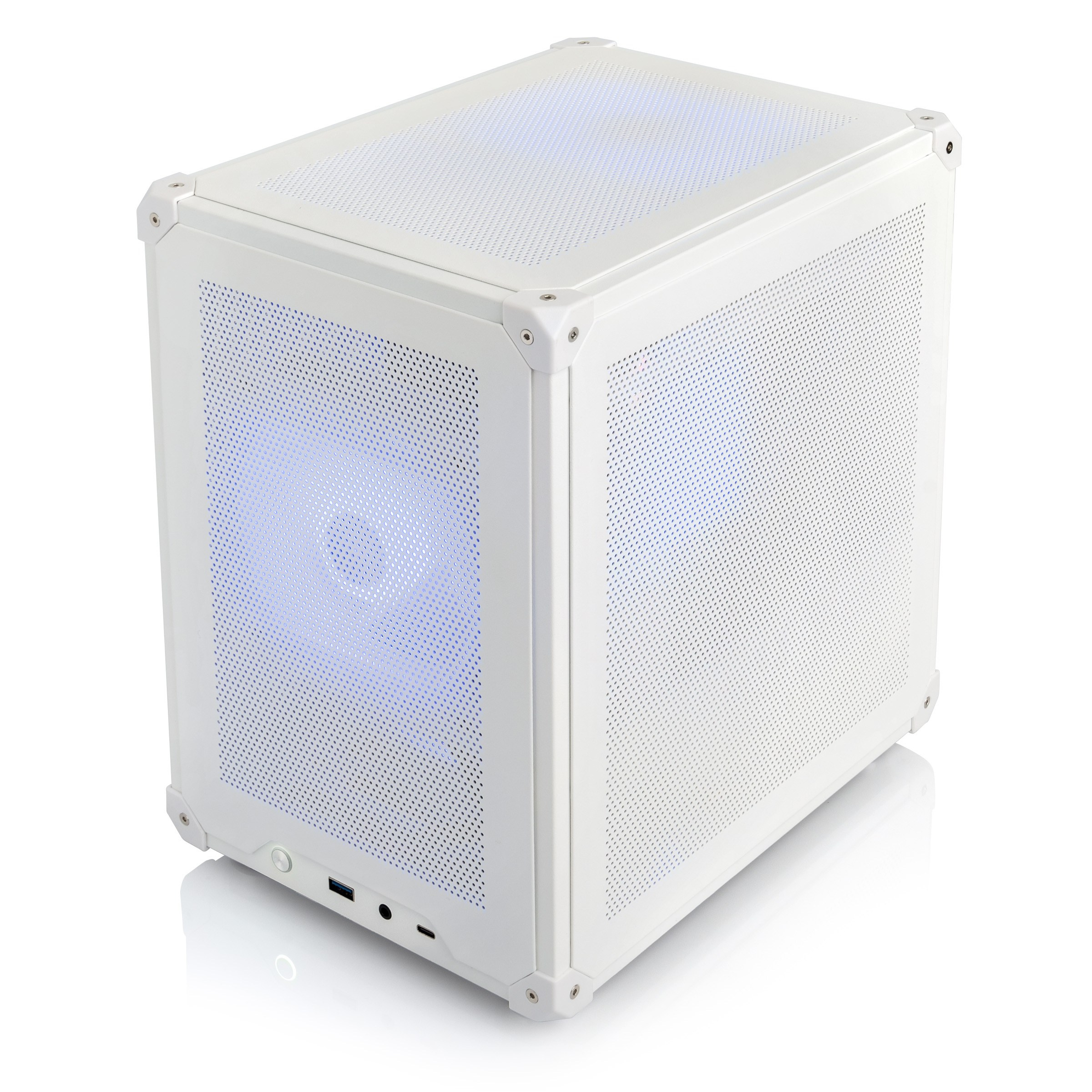 Белый компьютерный блок под углом 45 градусов | Фото для маркетплейса