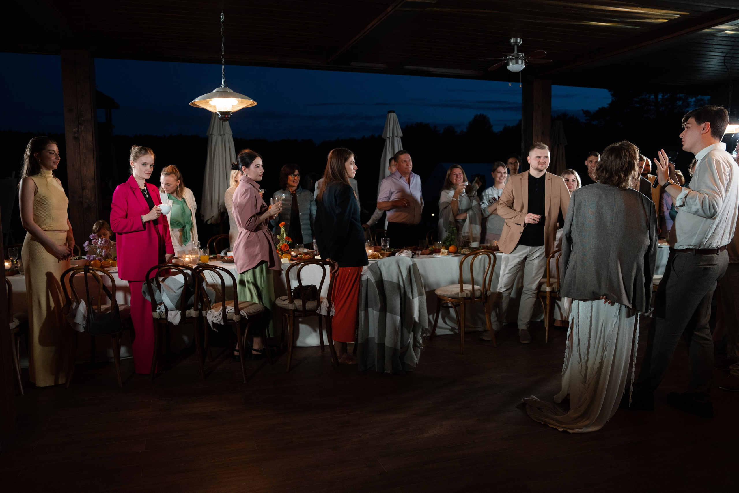 Арина & Иван. Камерная свадьба на природе в стиле в расслабленном стиле. Свадебный фотограф организатор в Санкт-Петербурге Ассоль Опарина