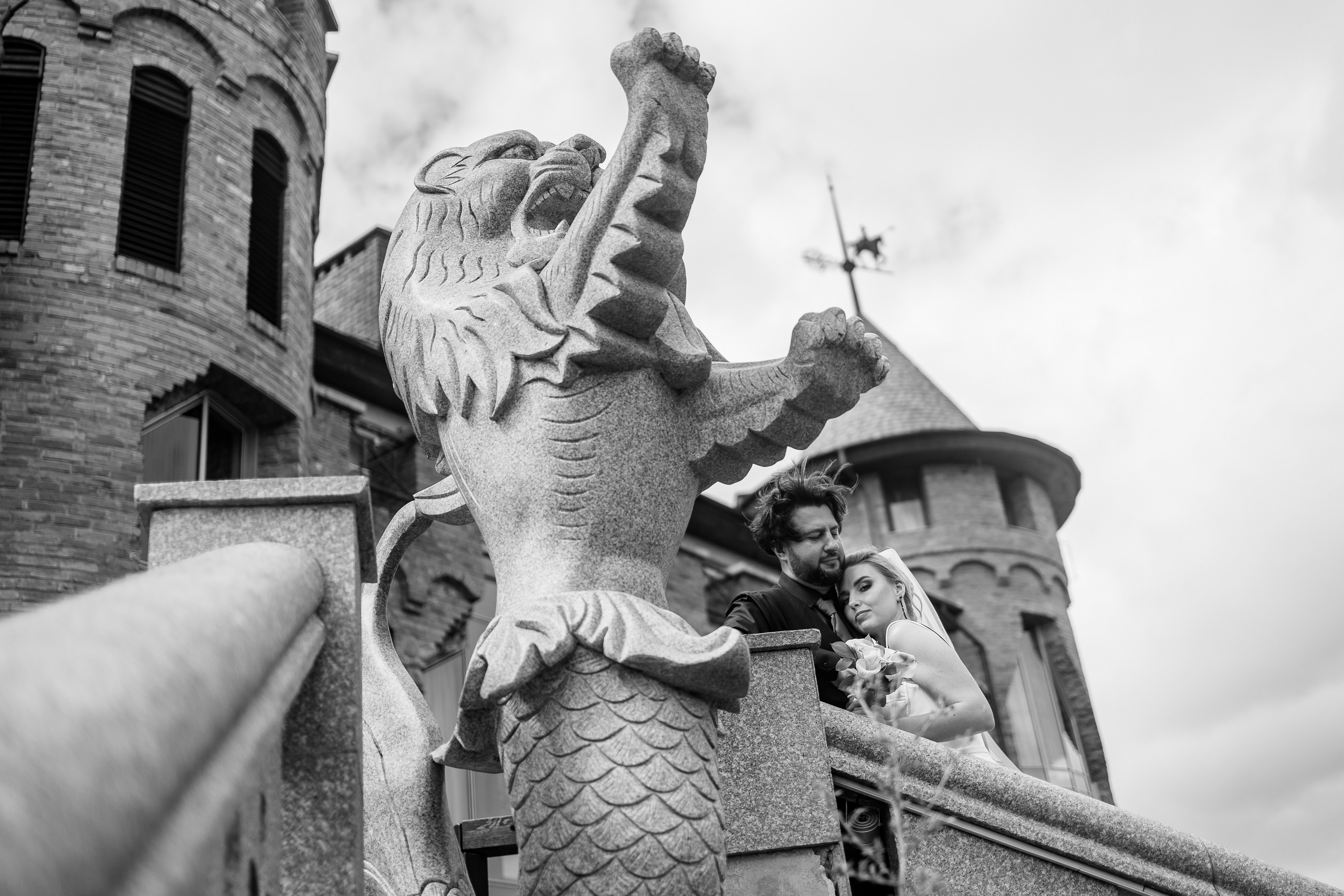 Евгений Саранцев, президент мотоклуба «Garage 13 MCC» и прекрасная Ирина. Фотограф Елена Медок Калининград