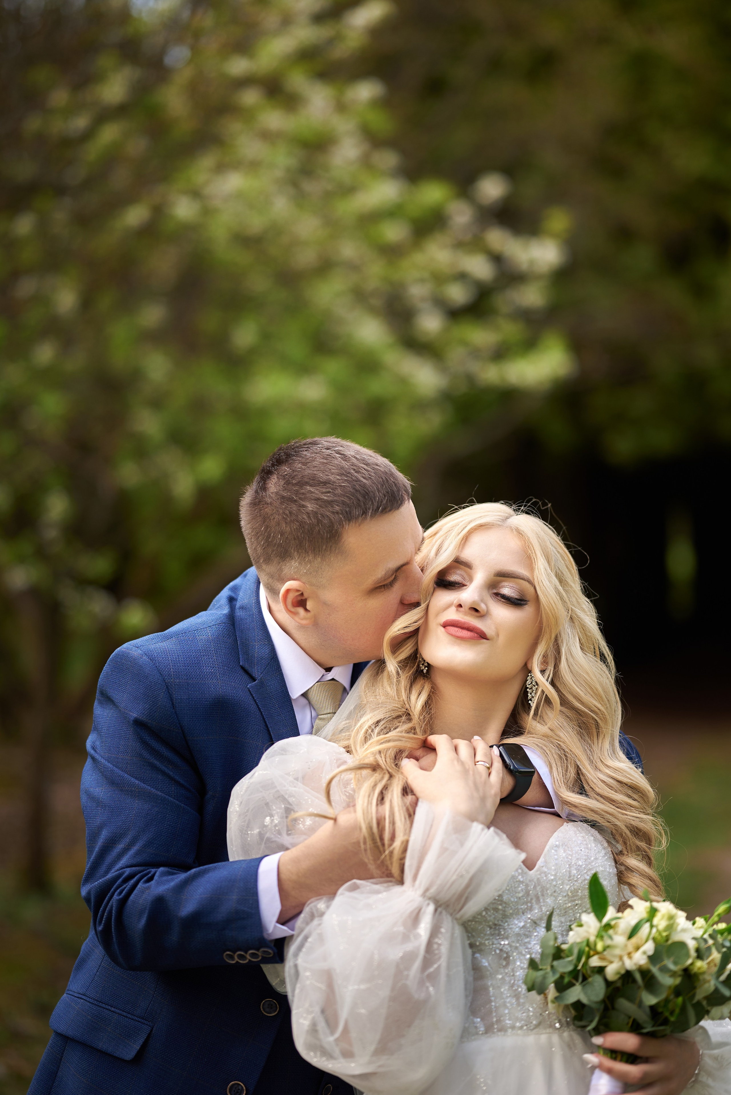 Фотограф Старый Оскол, Губкин. Свадебная фотосессия, доступная цена. Профессиональный фотограф Старый Оскол, Губкин — свадьба, венчание, крещение, юбилей и день рождения