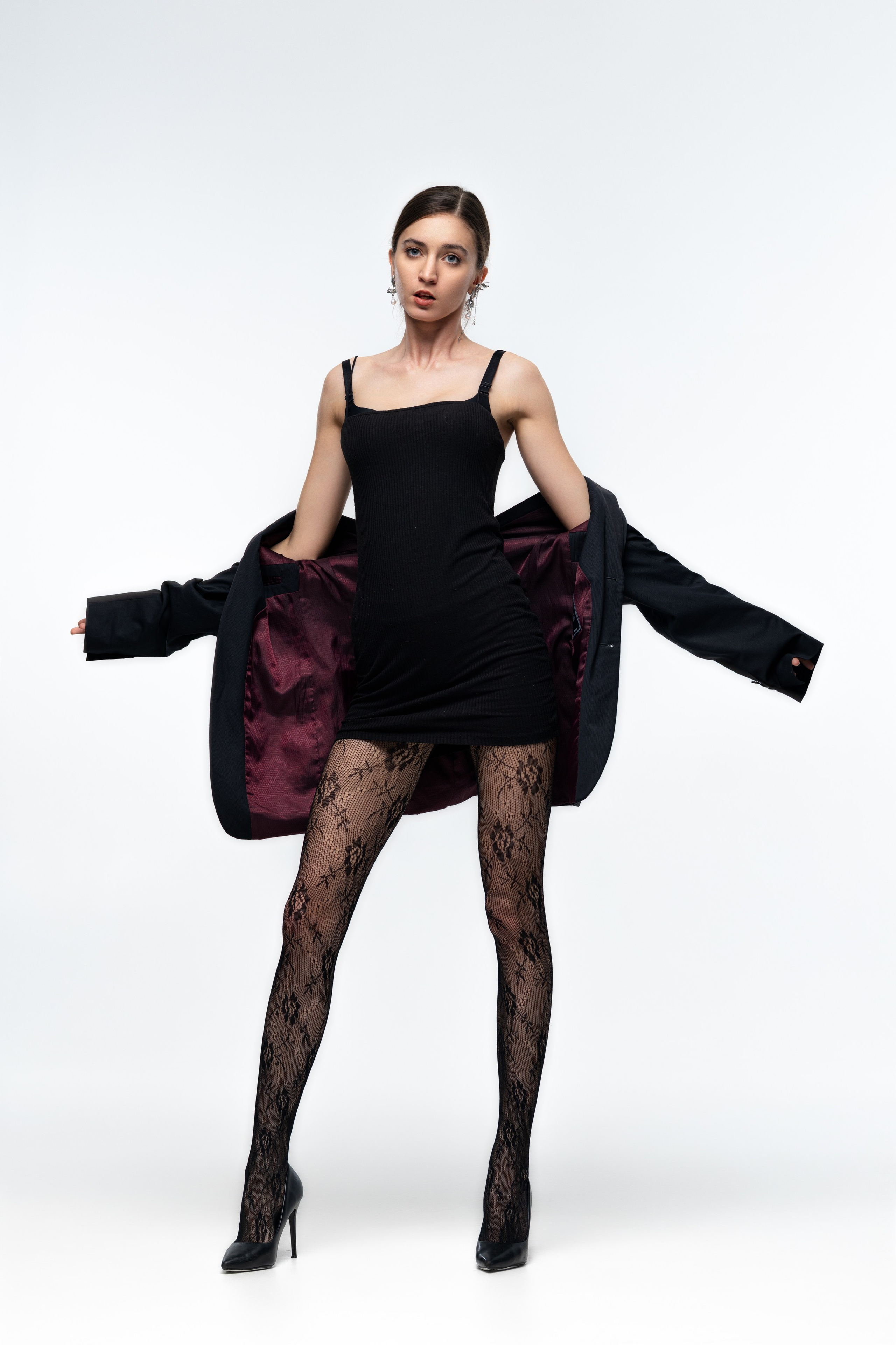 Студийная съемка на циклораме с Дианой для «себя». Дмитрий Шульгин, портретный фотограф в Воронеже