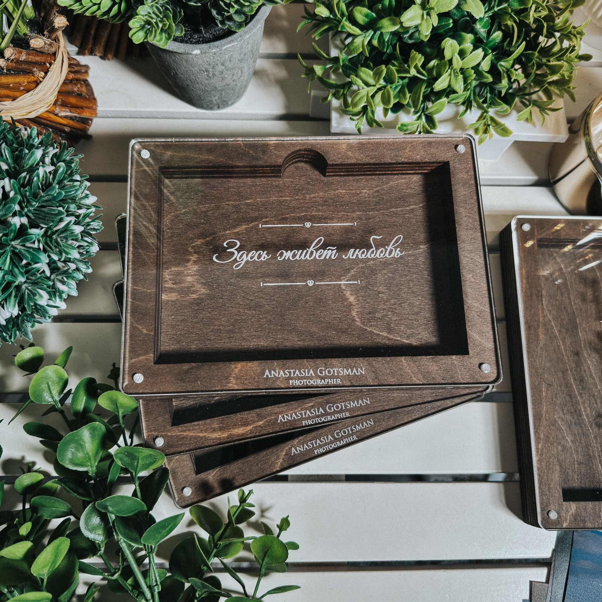 Koroboxx. Дизайны, psd шаблоны школьных и выпускных альбомов и обложек