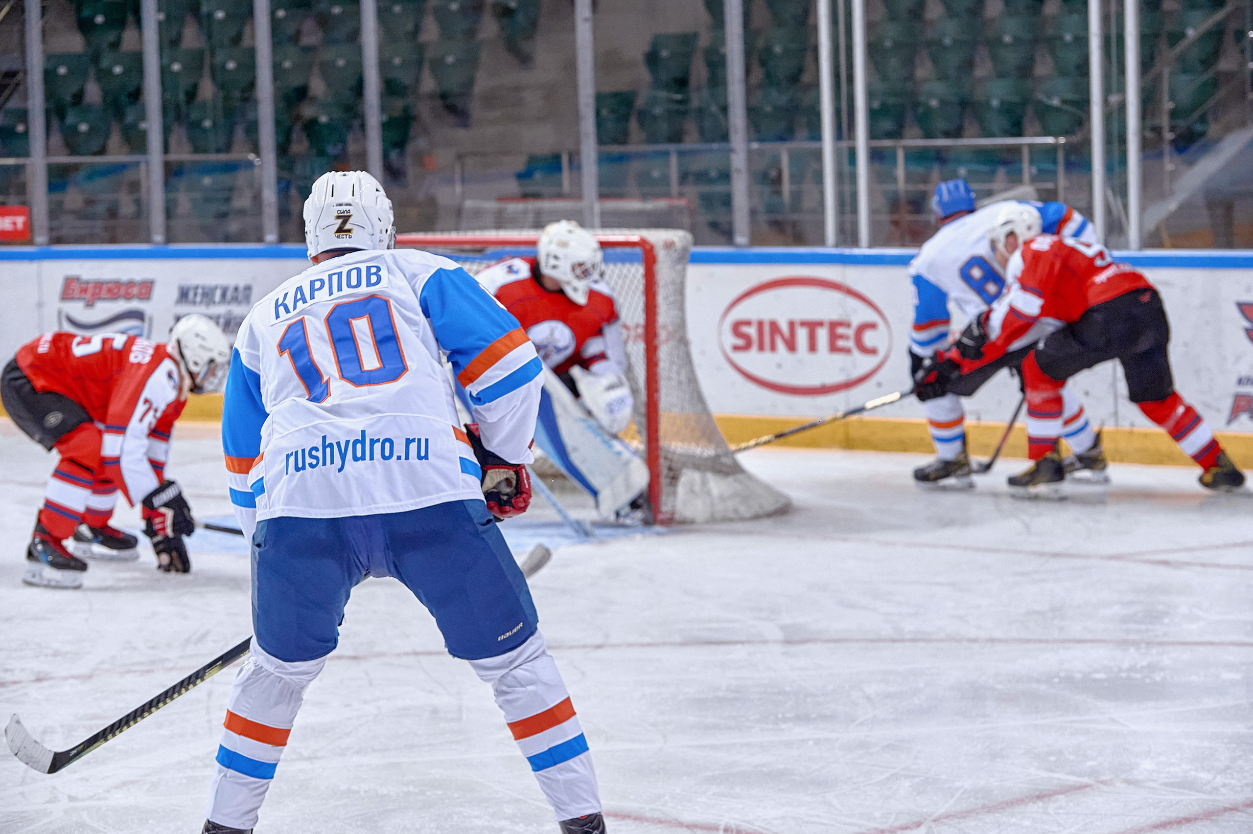 Платинум Арена — Хоккей — РусГидро. Фотограф Яковлев Роман — Красноярск