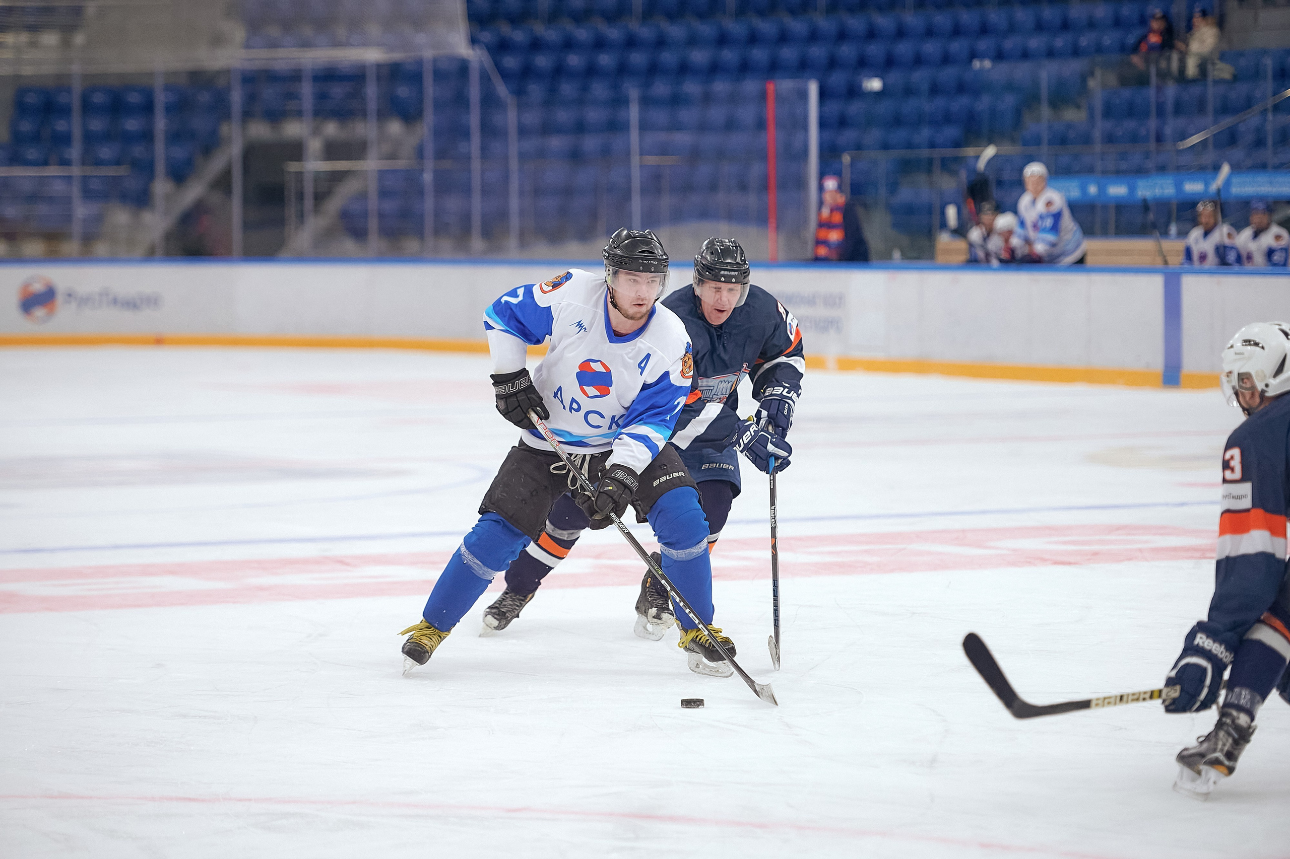 Портфолио репортажной фотосъёмки: Кристалл арена — Хоккей — РусГидро. Фотограф Яковлев Роман — Красноярск